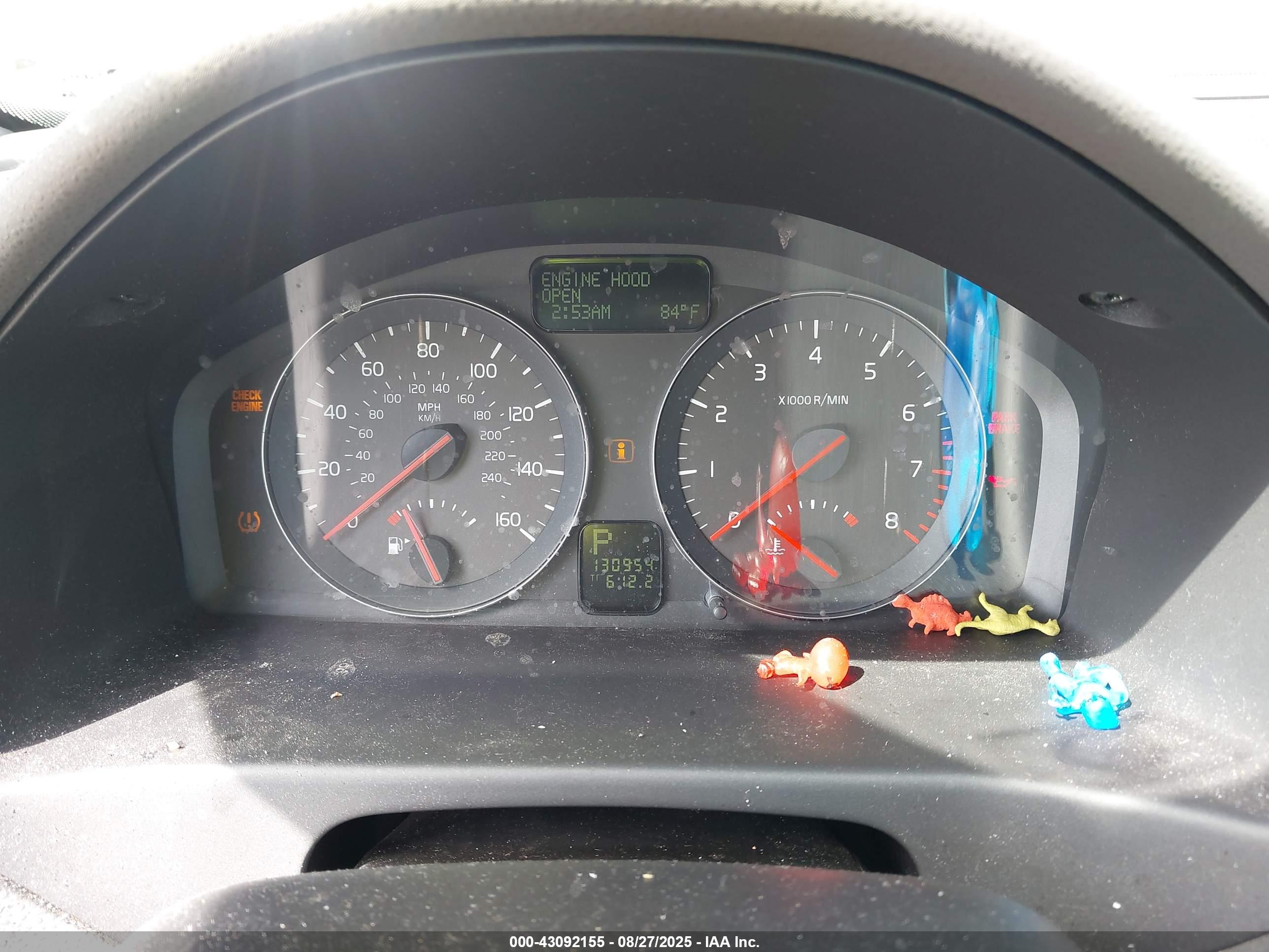 VOLVO S40 image 7