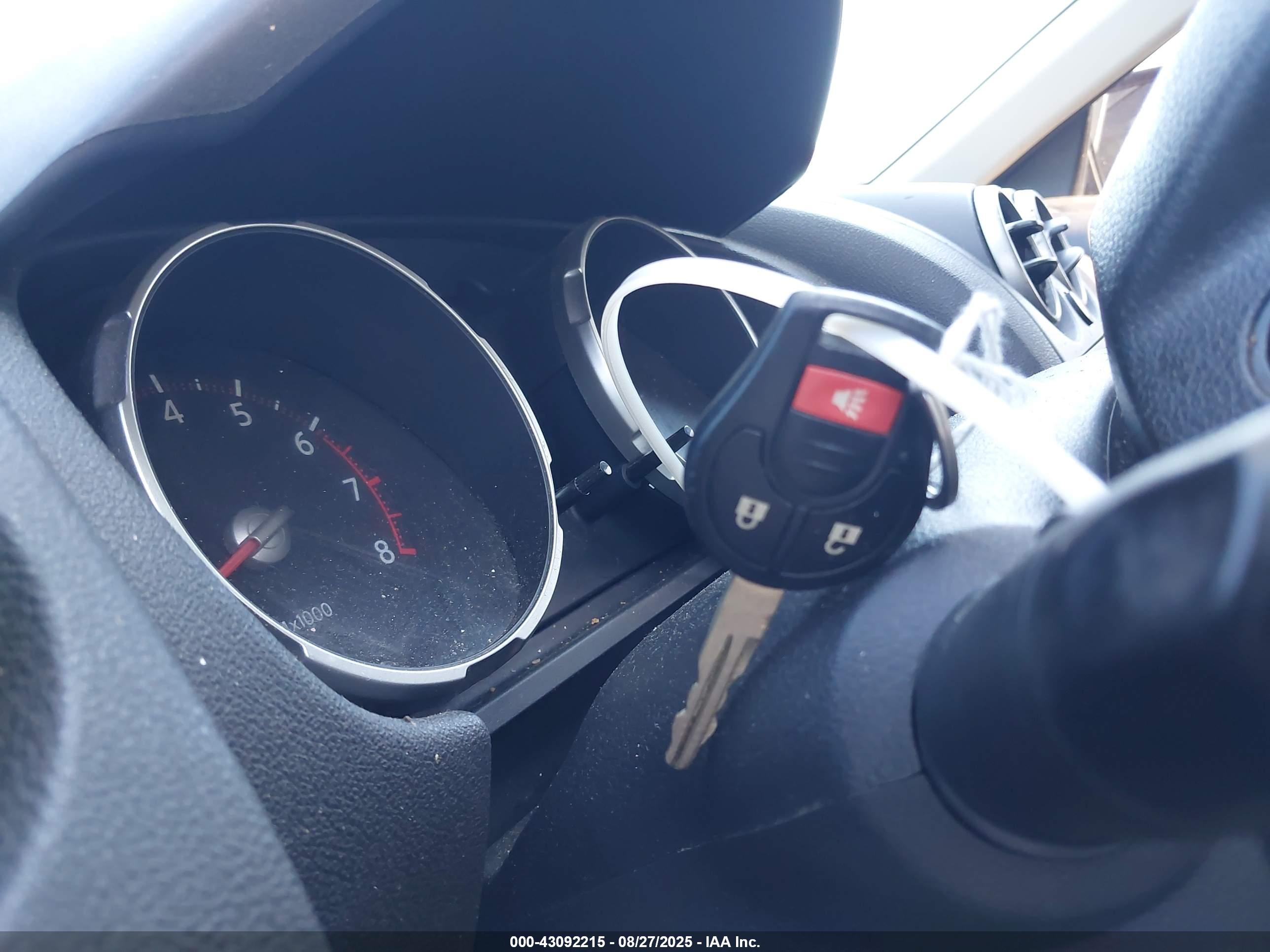 NISSAN ROGUE image 11