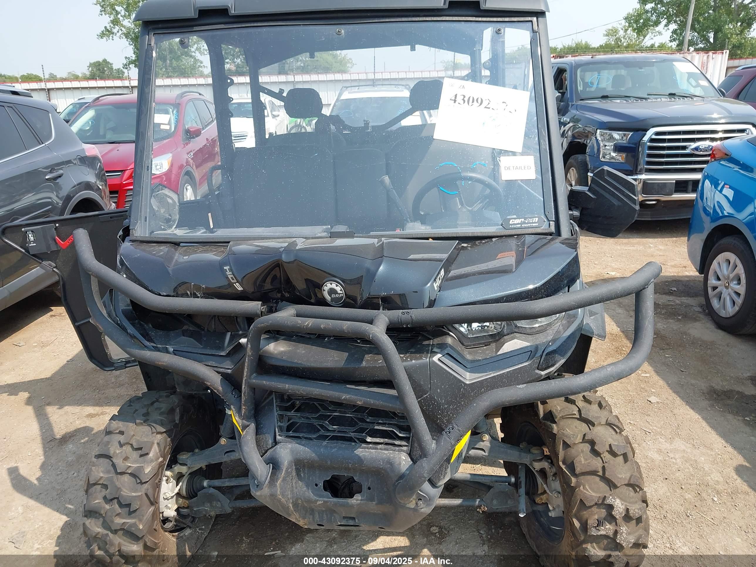 CAN-AM DEFENDER image 5