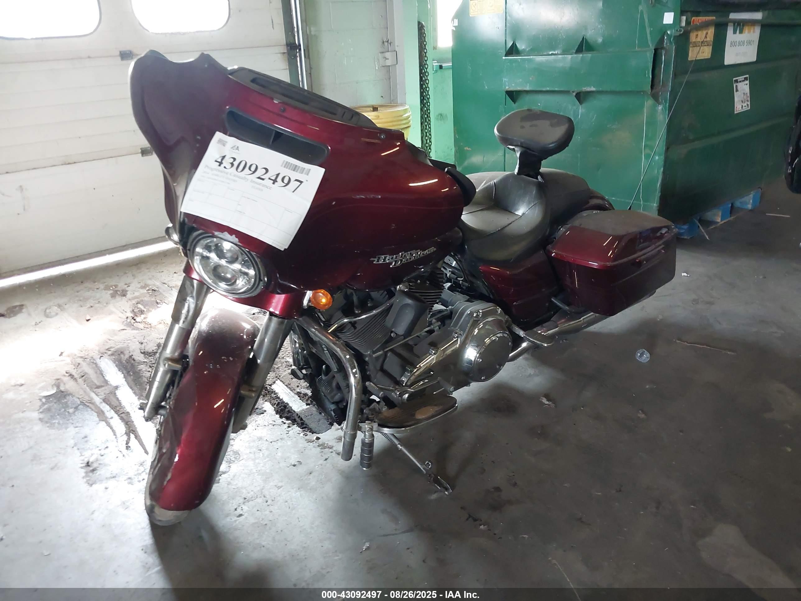 HARLEY-DAVIDSON FLHXS image 2