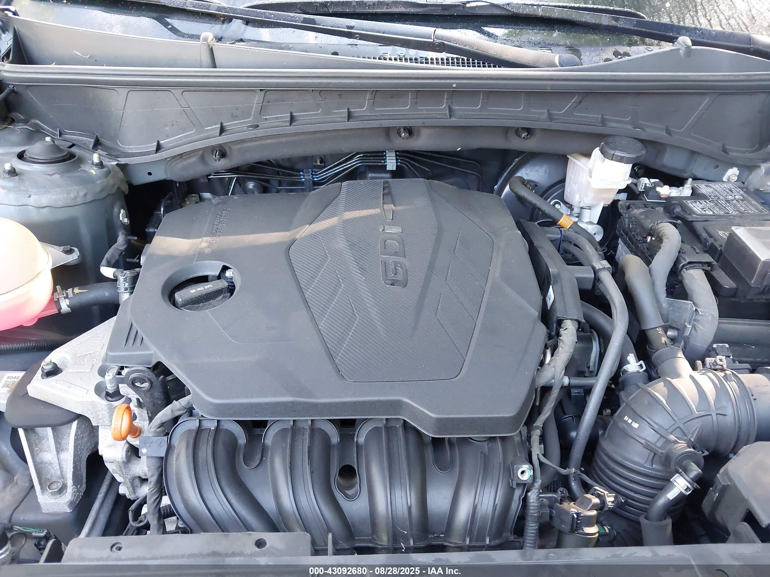 HYUNDAI TUCSON image 10