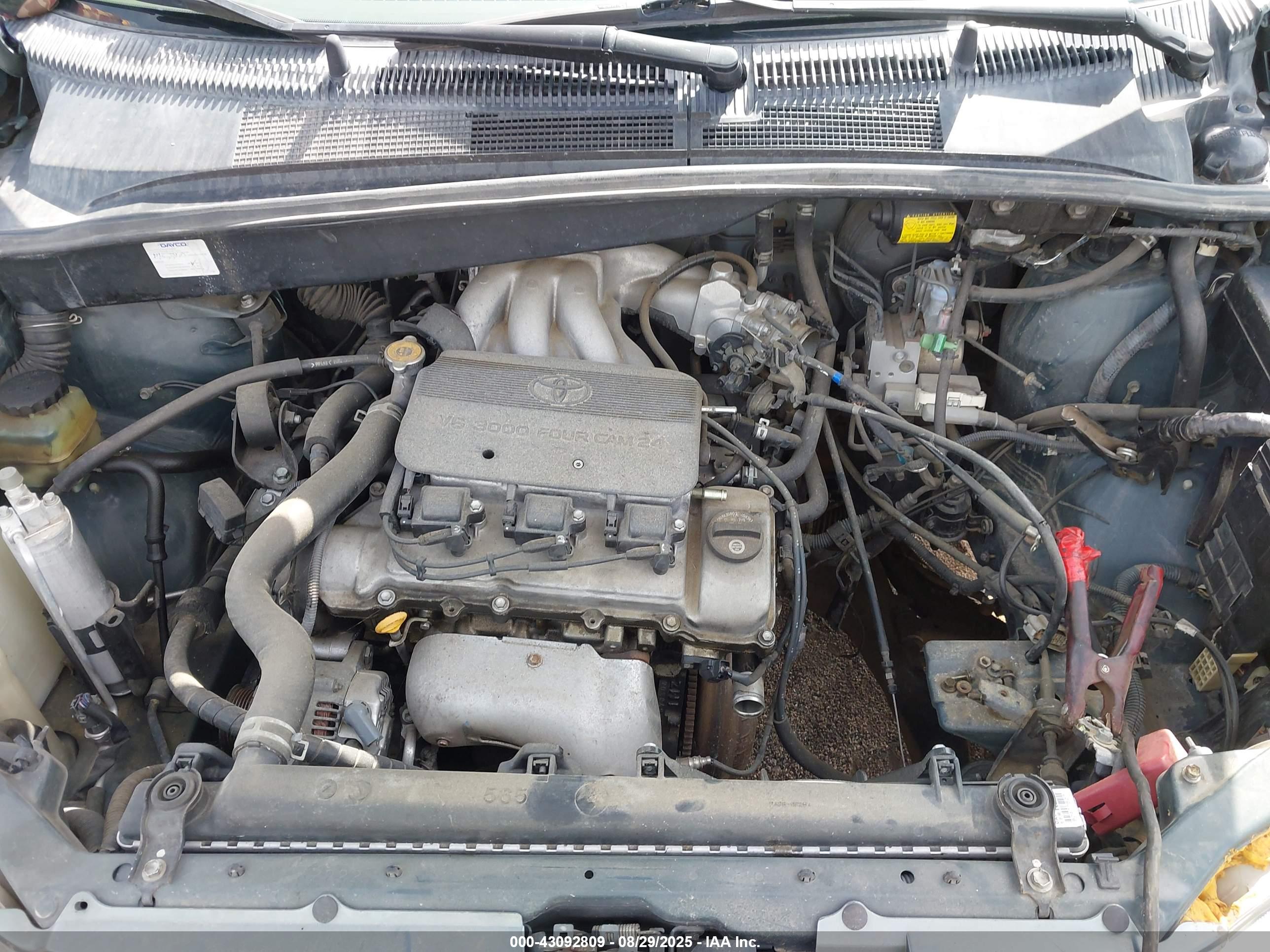 TOYOTA SIENNA image 10
