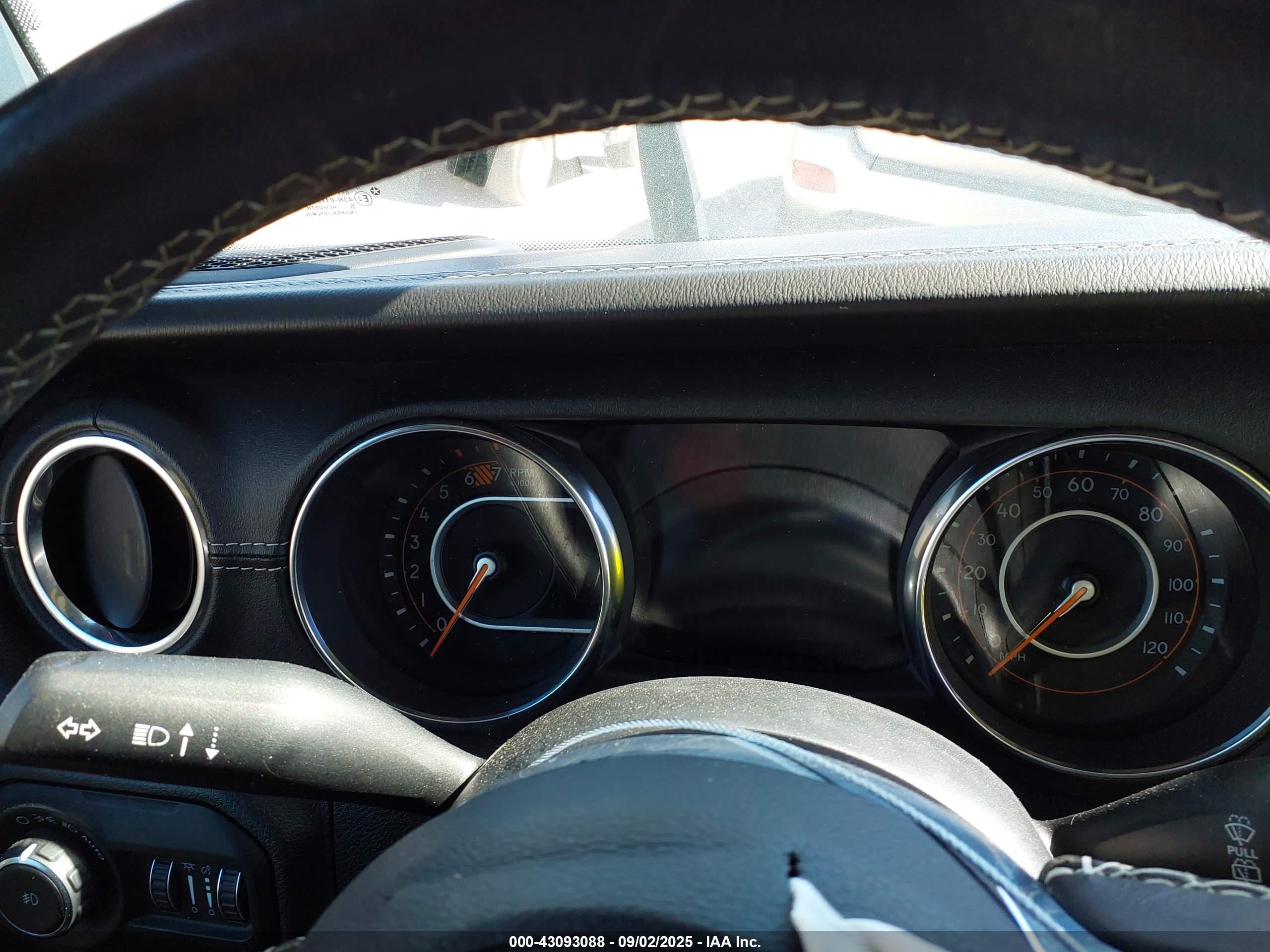 JEEP WRANGLER image 7