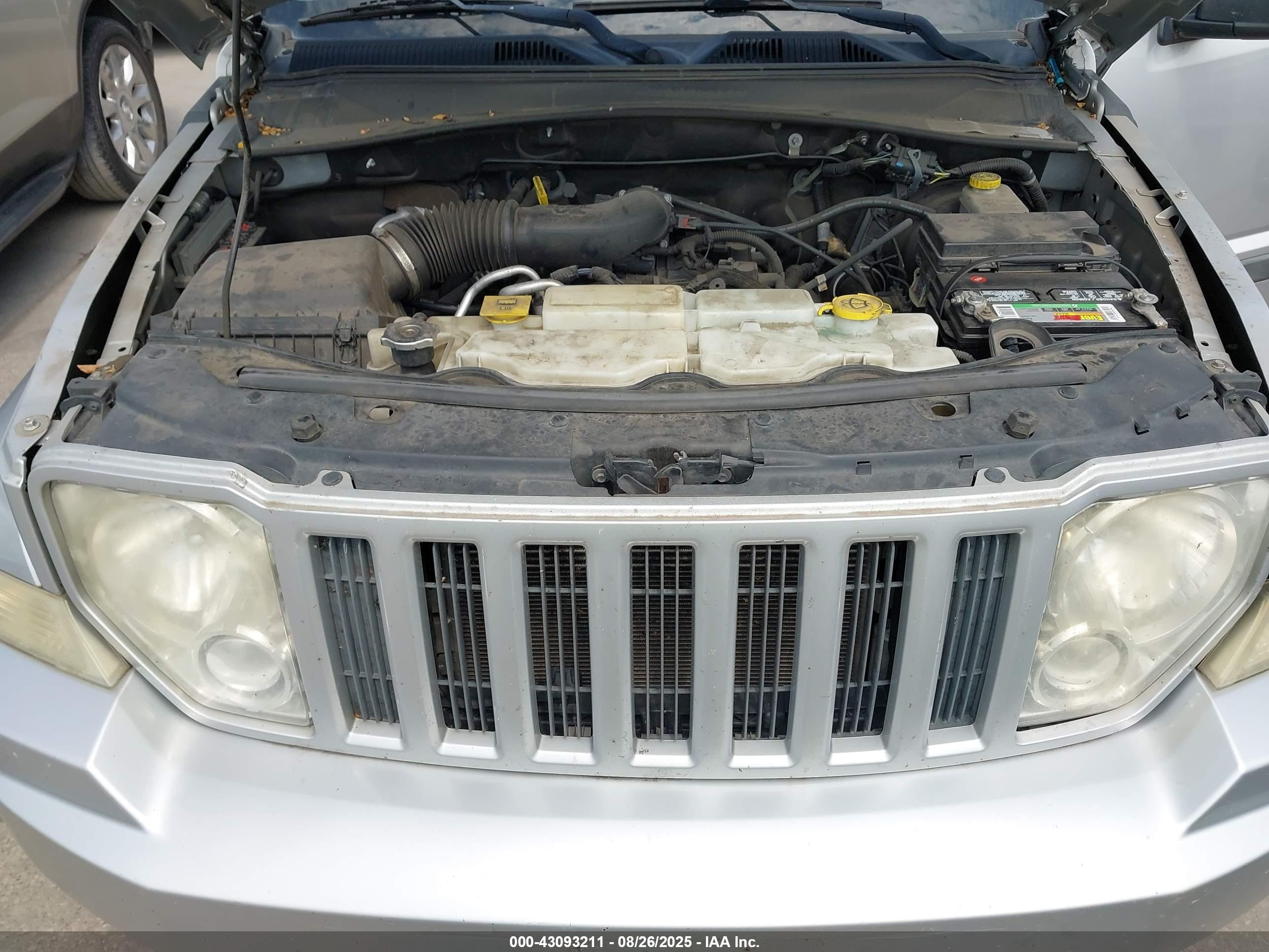 JEEP LIBERTY image 10