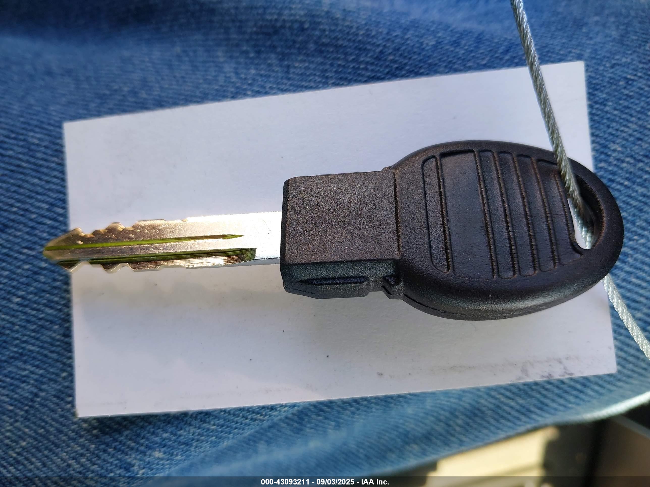 JEEP LIBERTY image 11