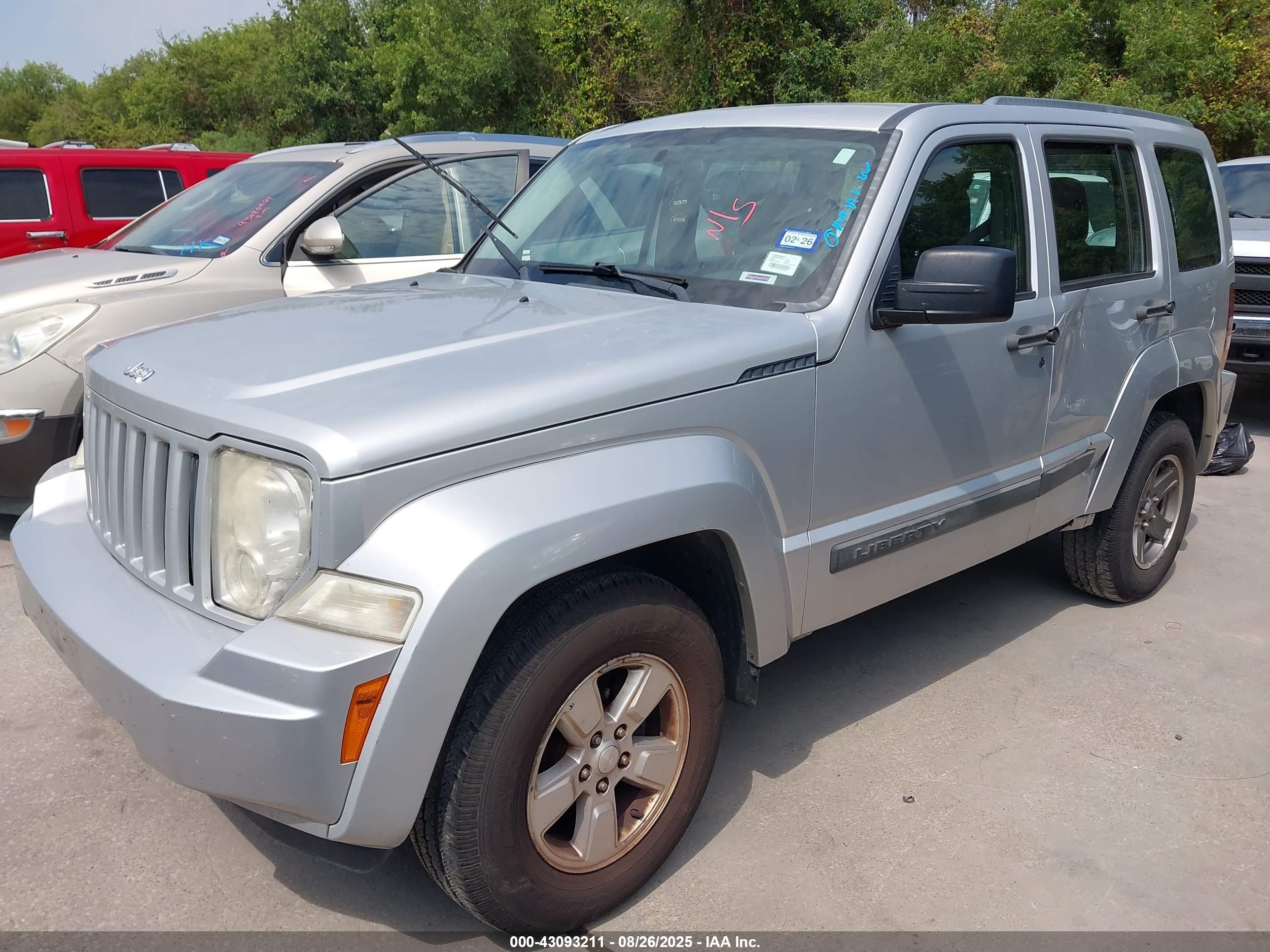 JEEP LIBERTY image 2