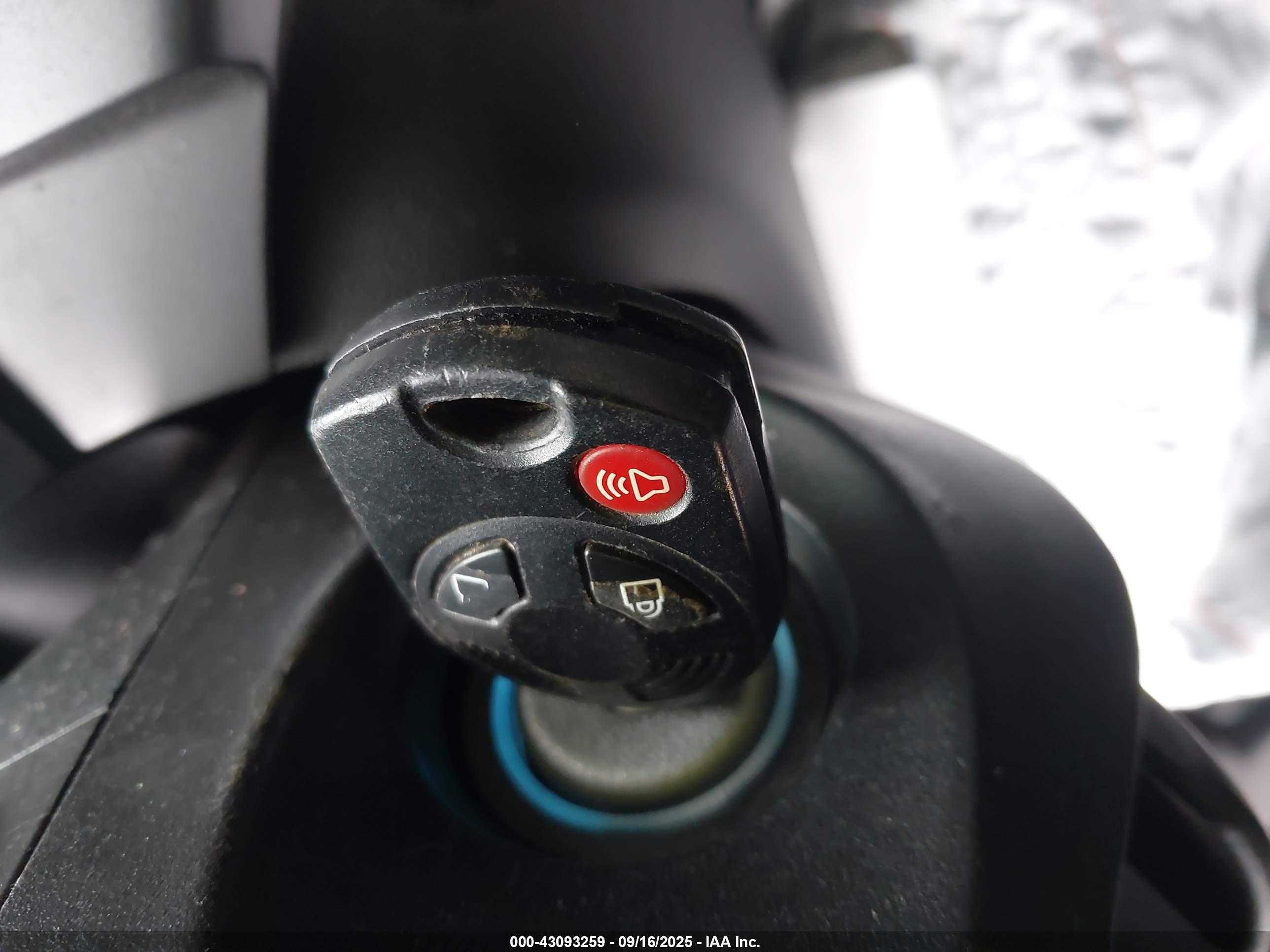 FORD ESCAPE image 11