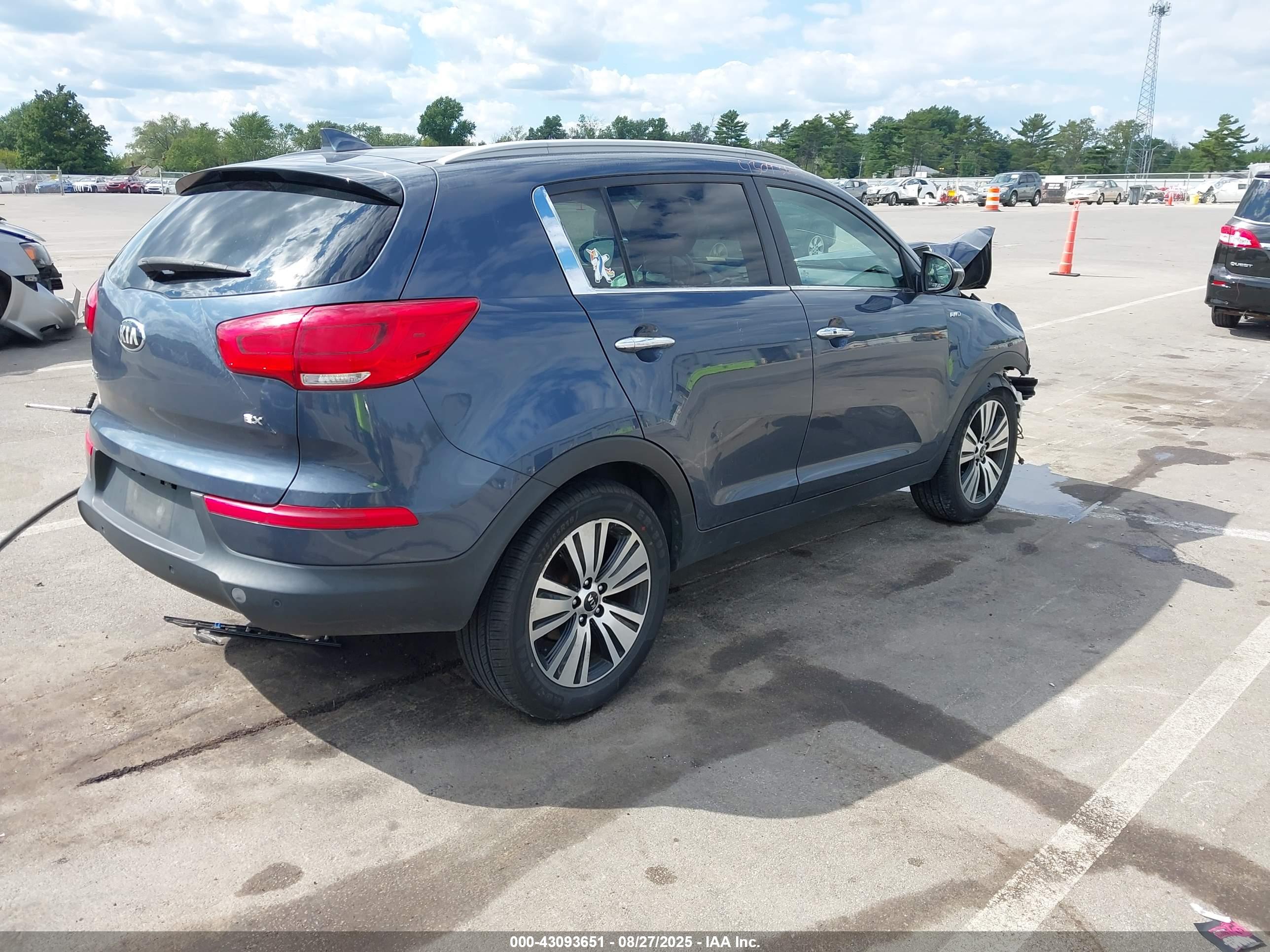 KIA SPORTAGE image 4