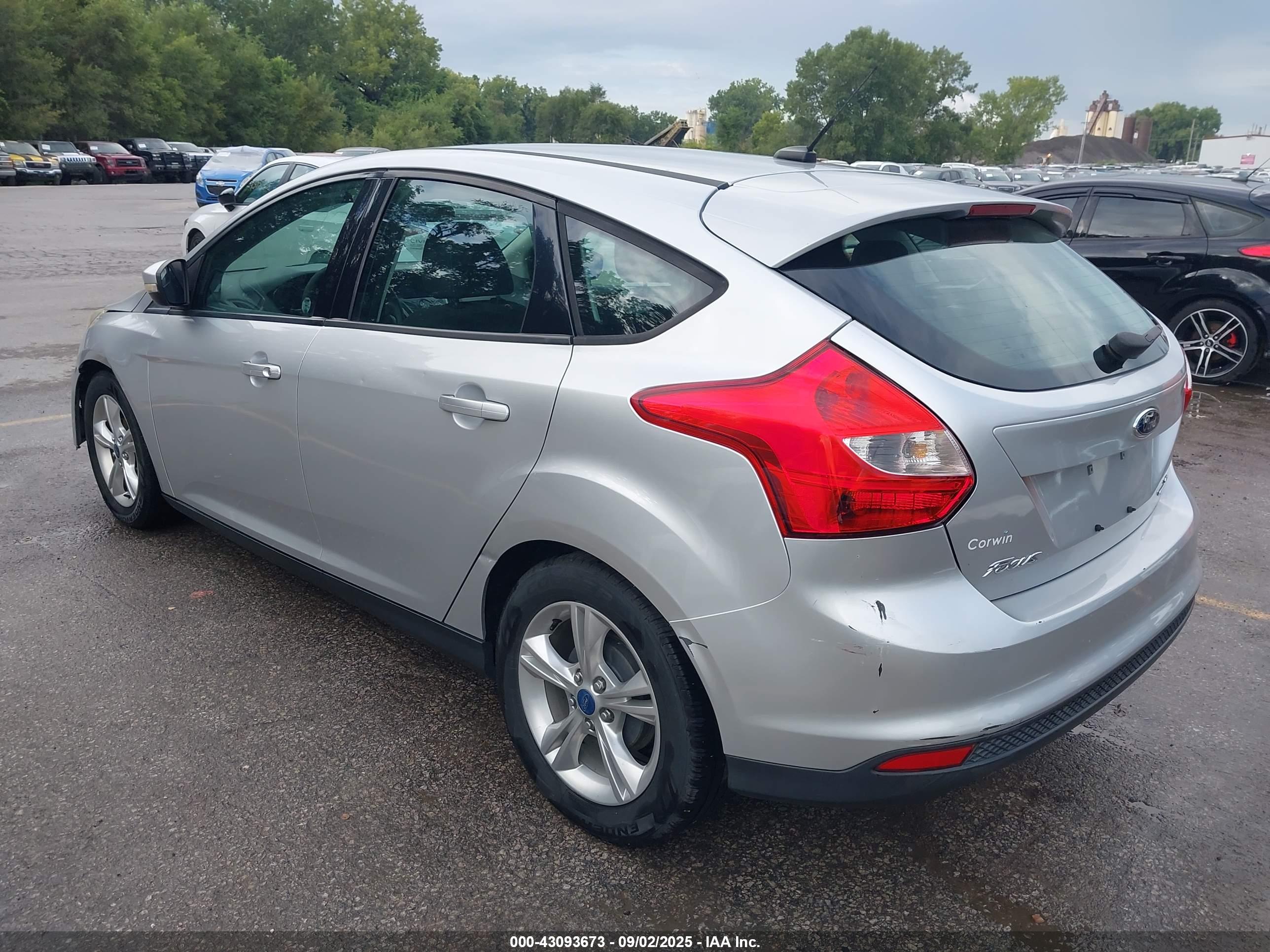FORD FOCUS image 3