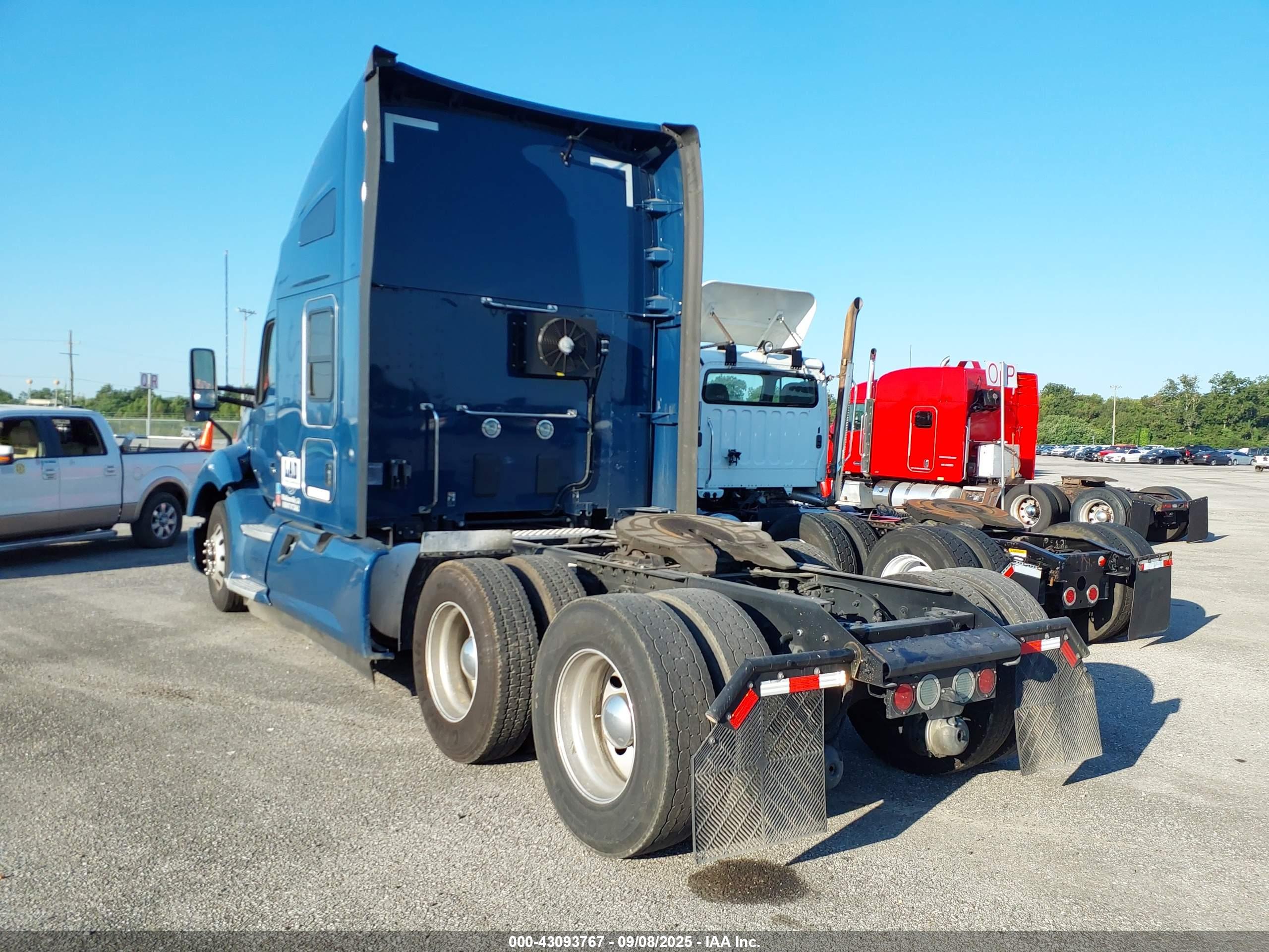 KENWORTH T680 image 3