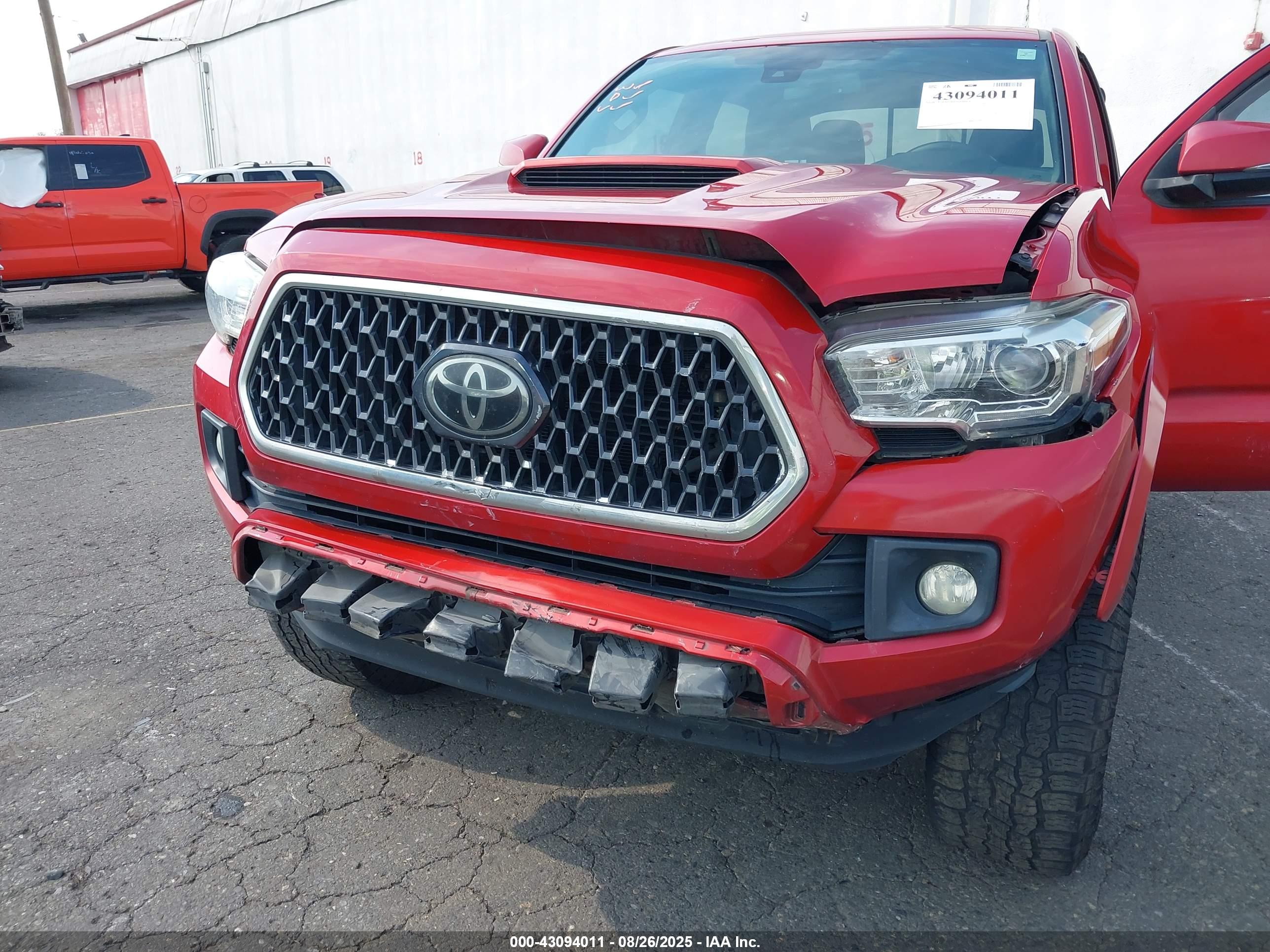 TOYOTA TACOMA image 6
