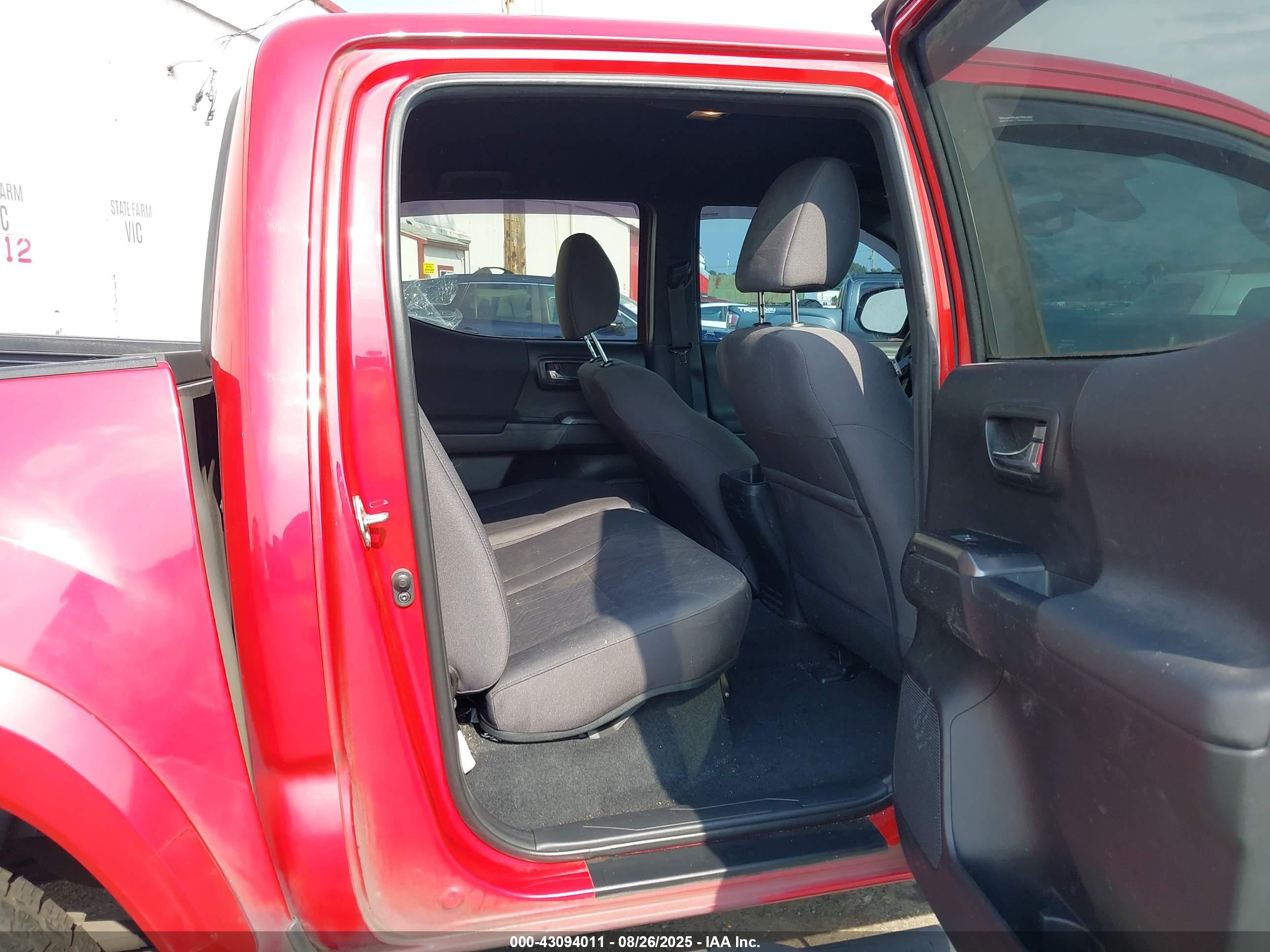 TOYOTA TACOMA image 8