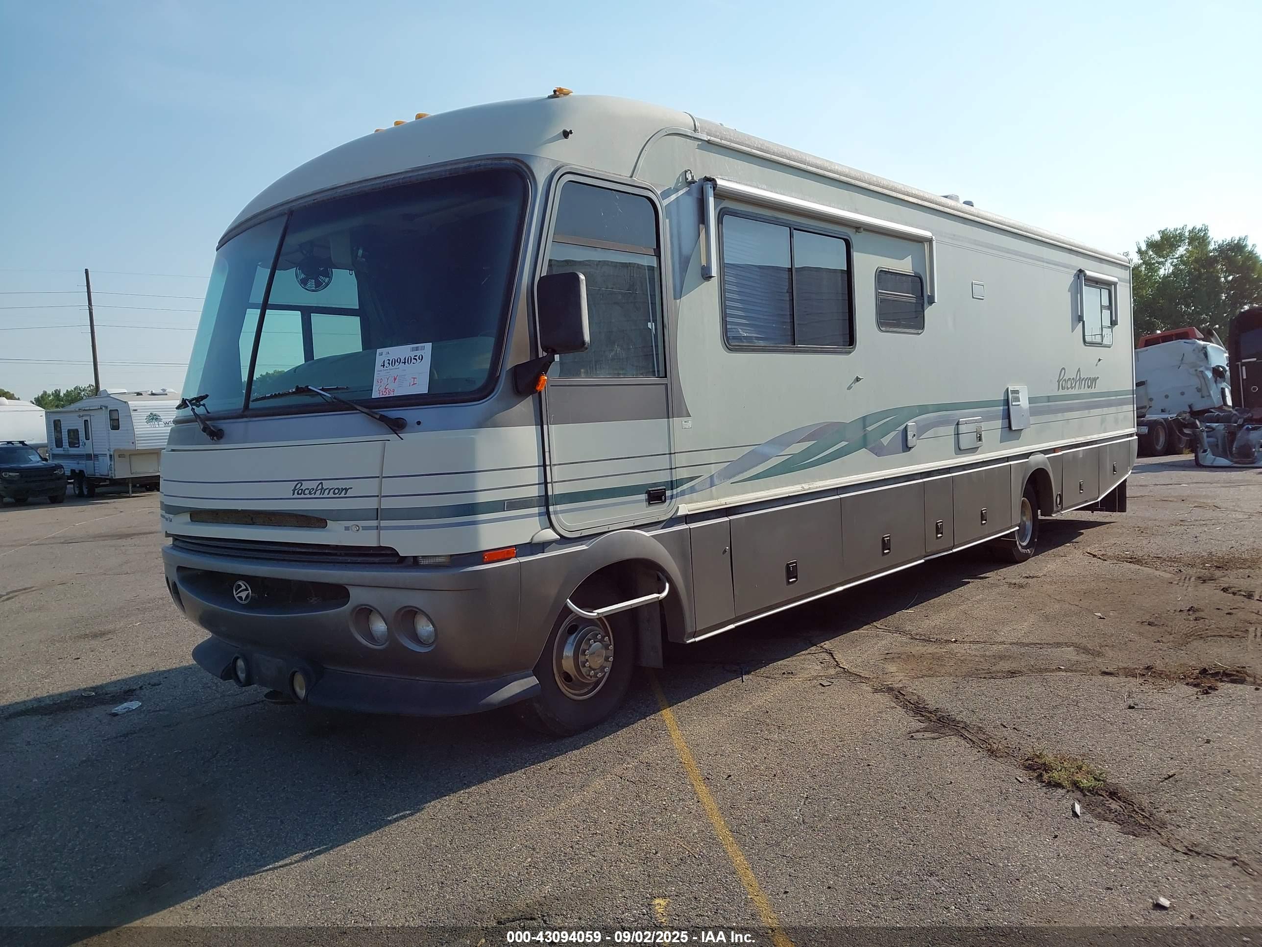 FORD F530 image 2