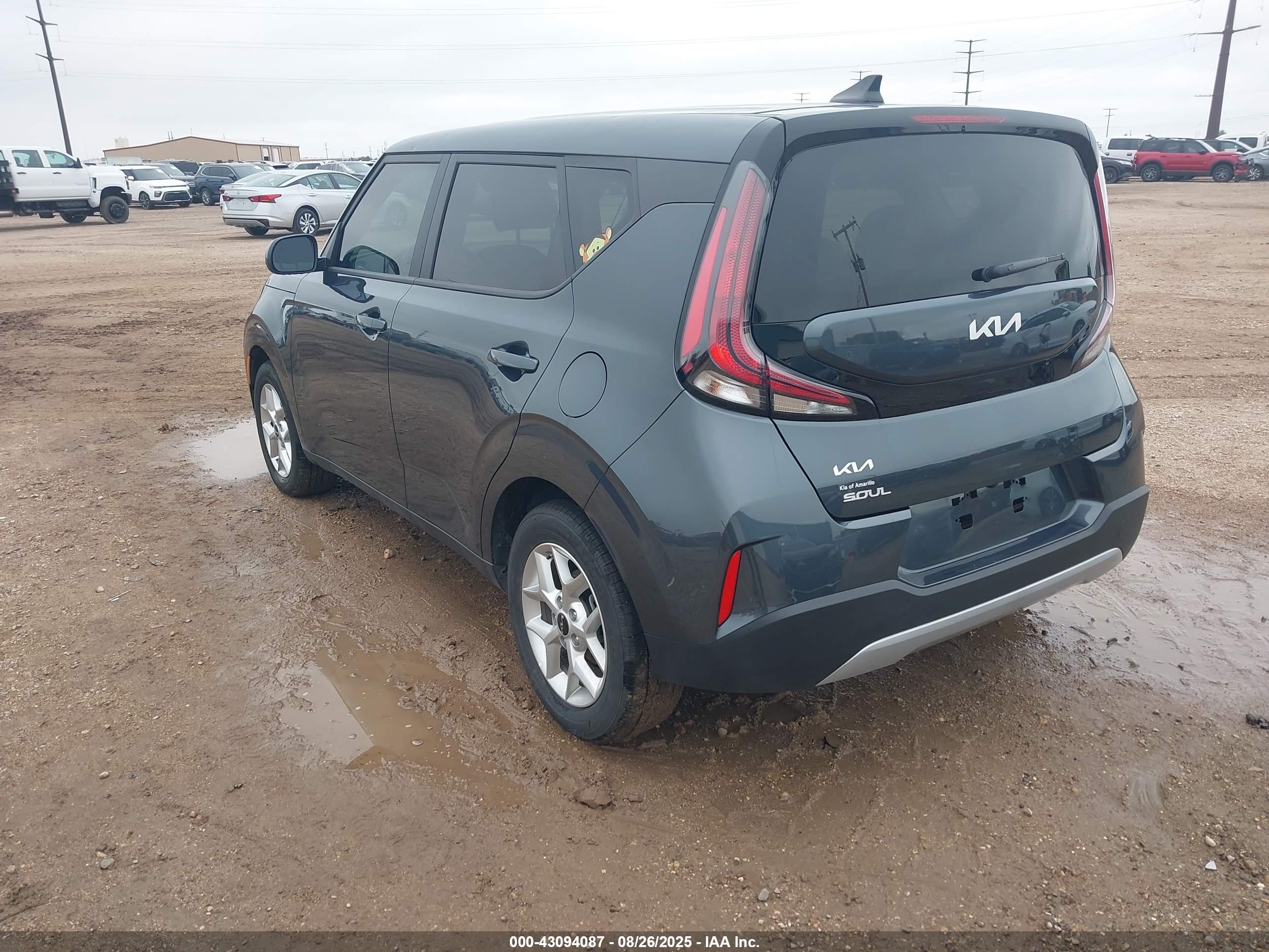 KIA SOUL image 3