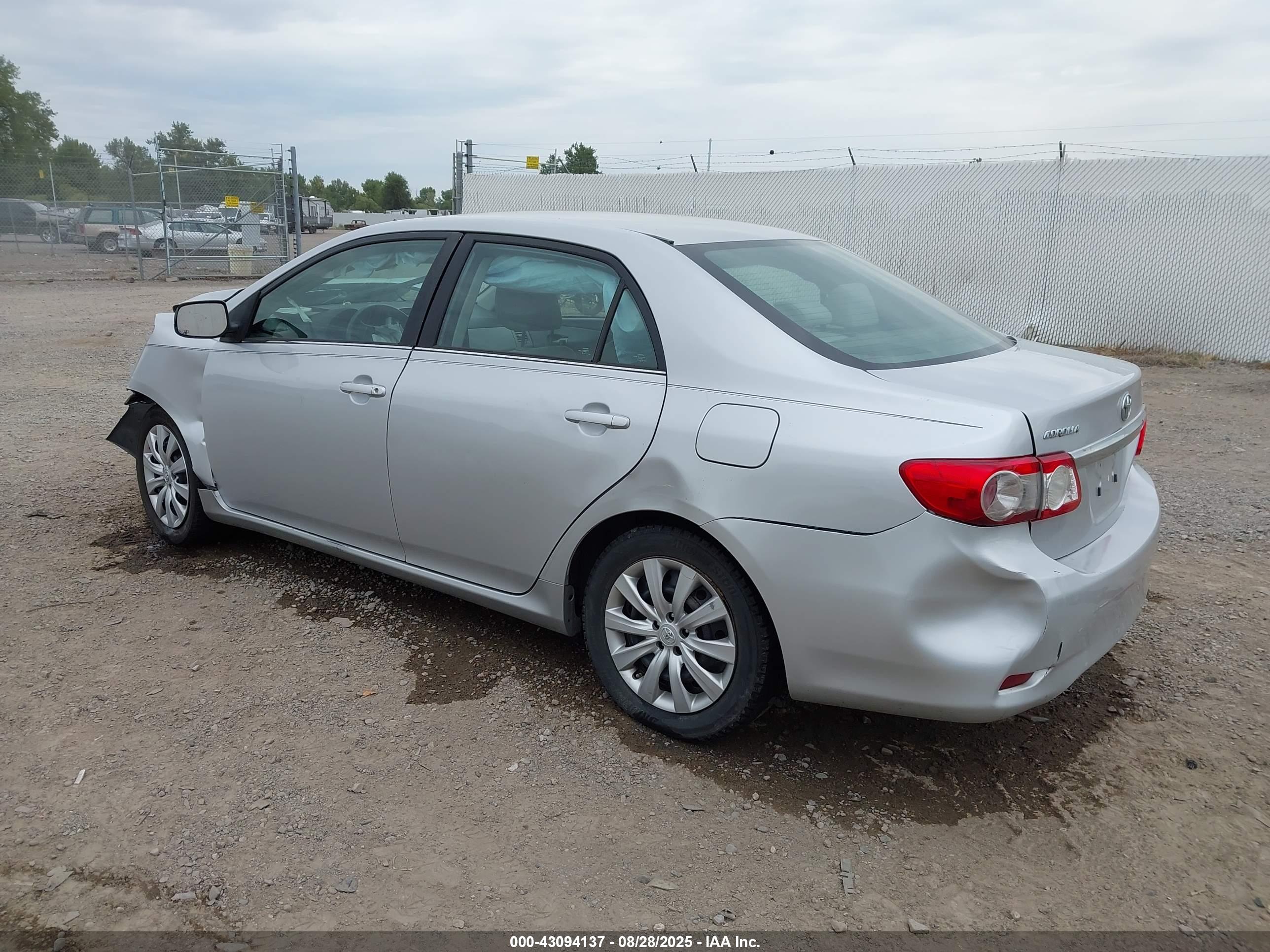 TOYOTA COROLLA image 3