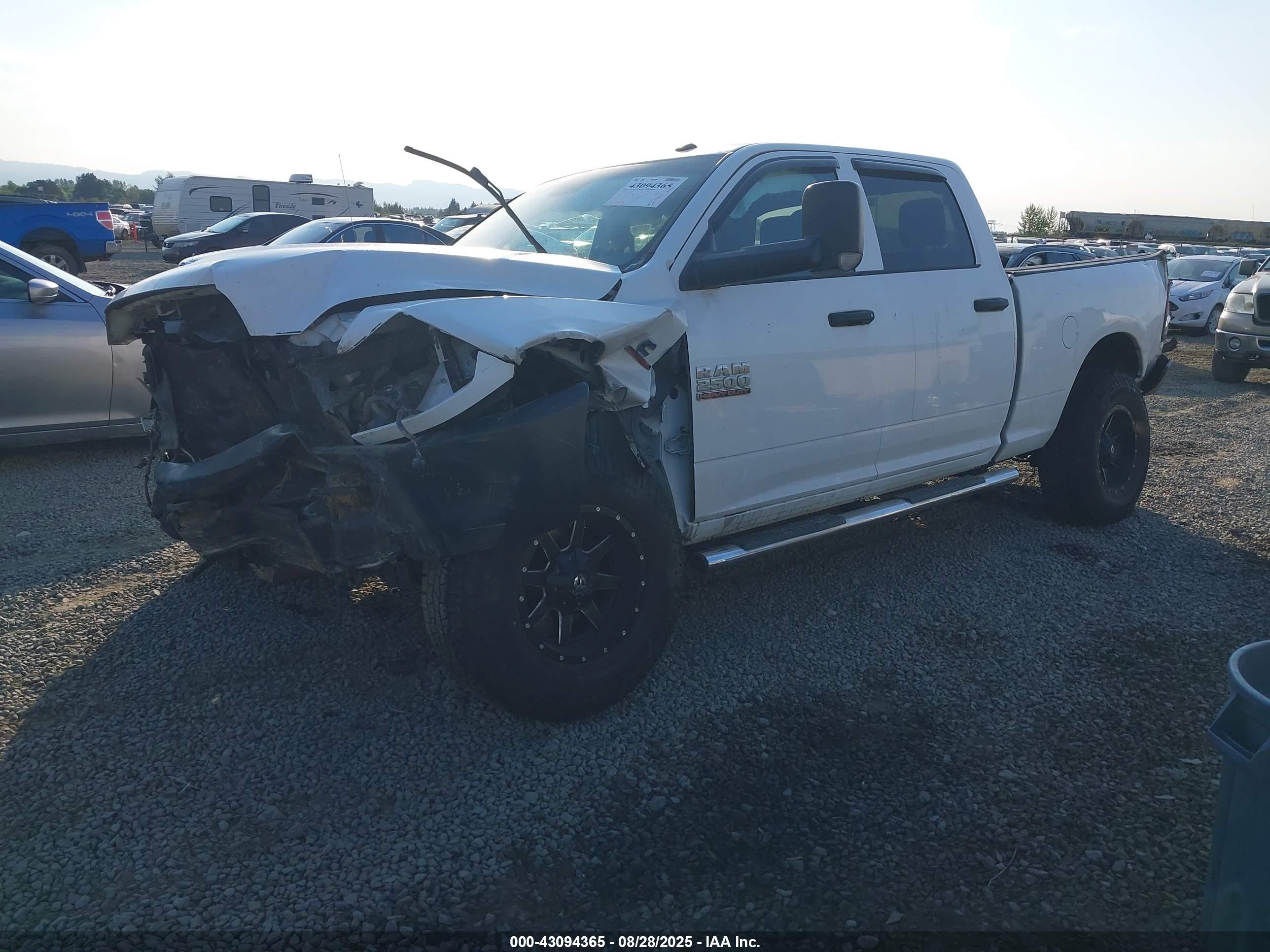 RAM 2500 image 2