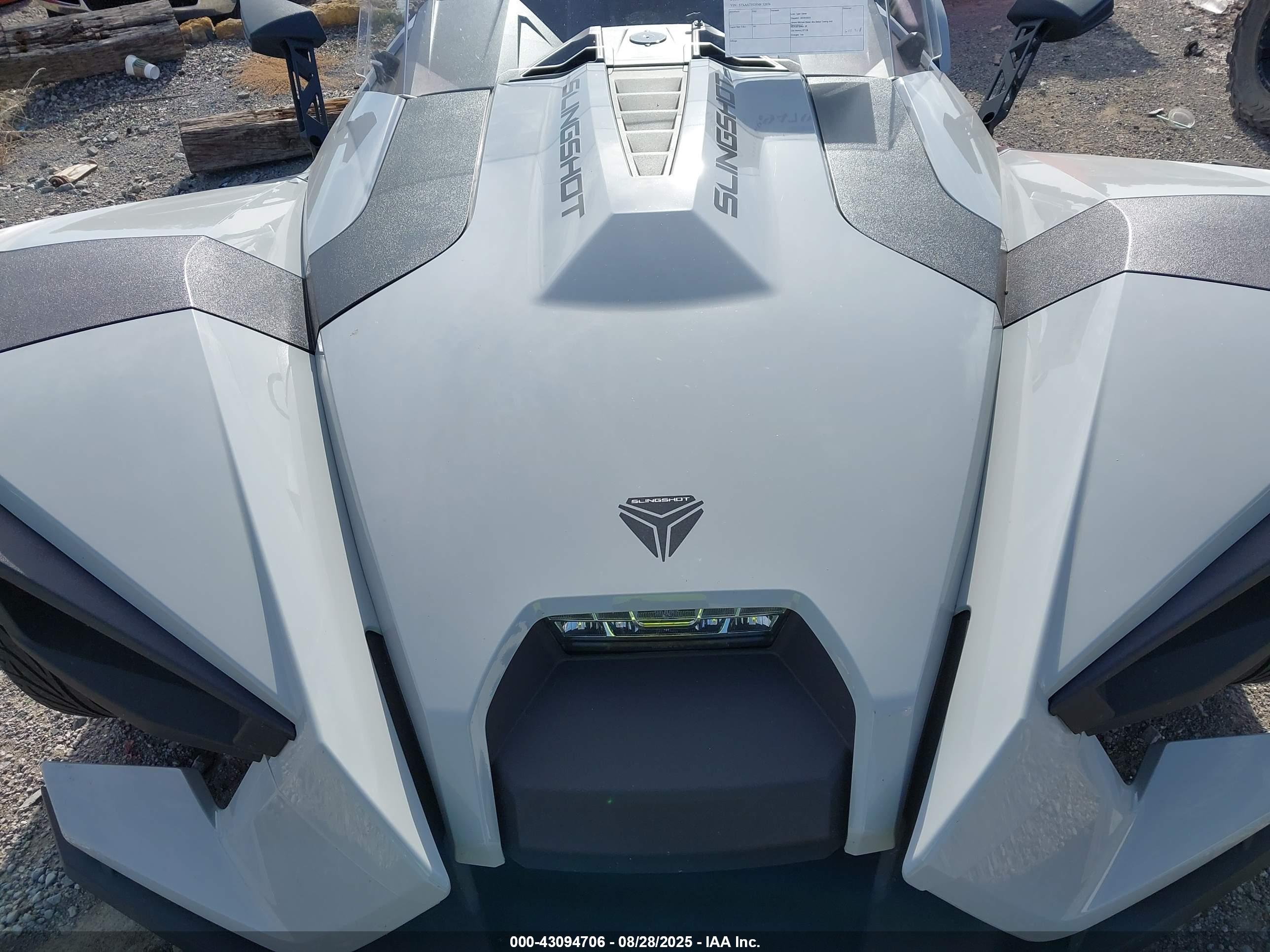 POLARIS SLINGSHOT image 10