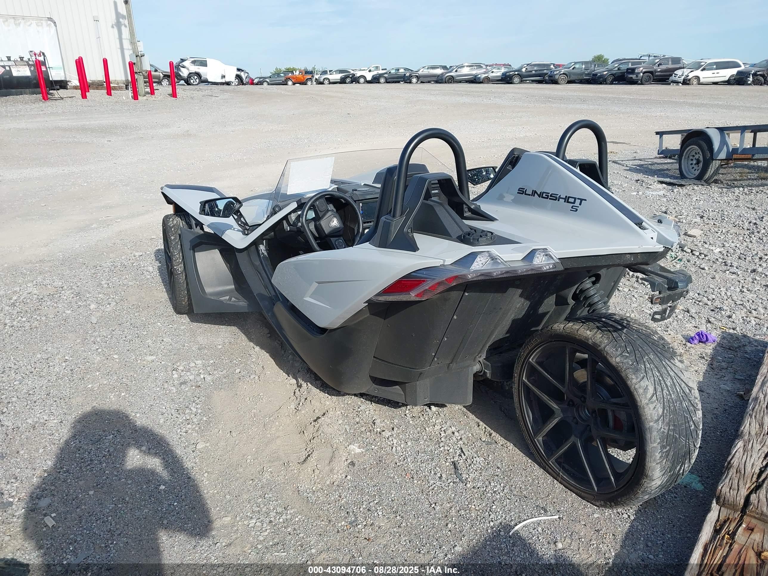 POLARIS SLINGSHOT image 3