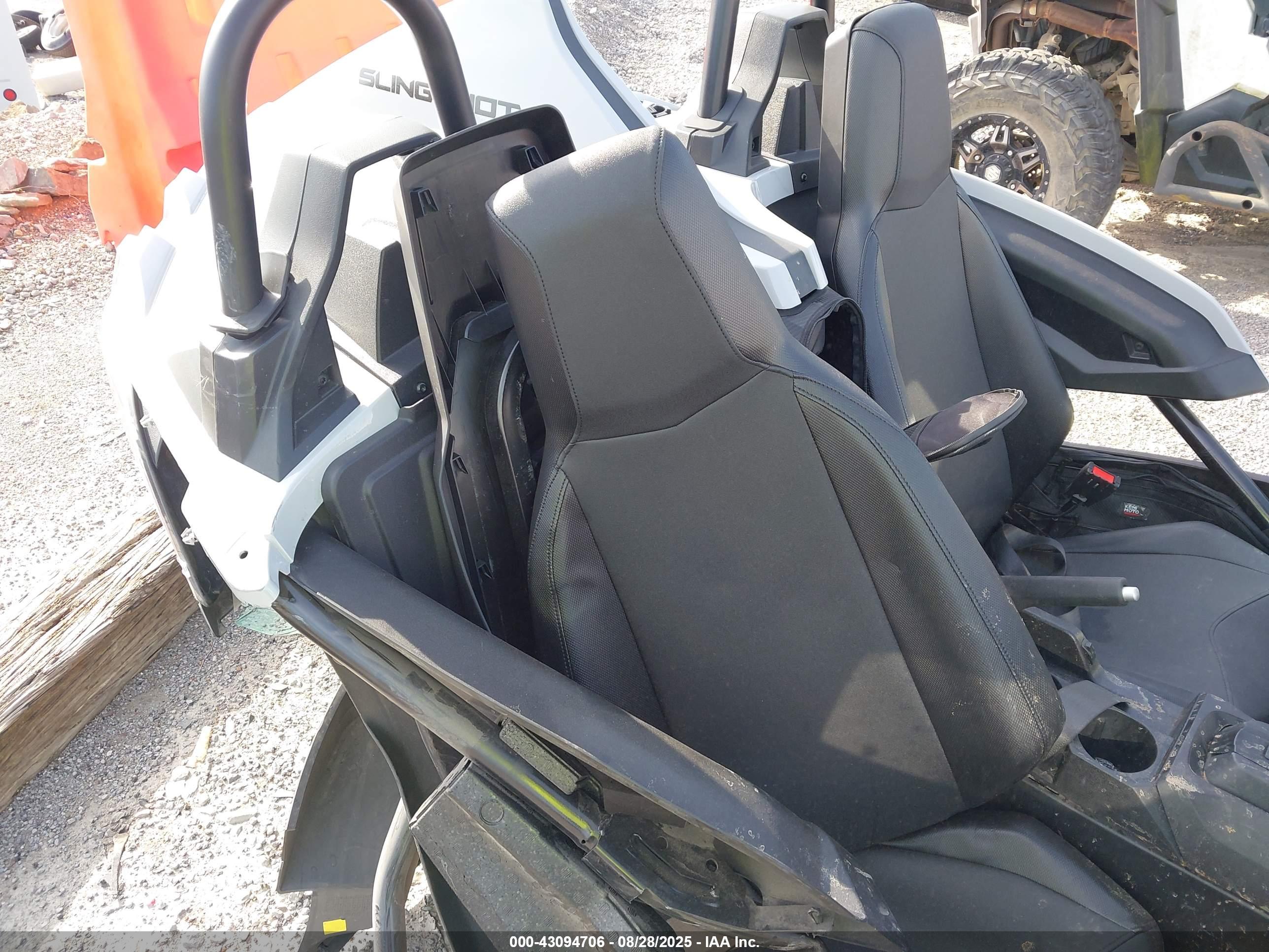 POLARIS SLINGSHOT image 8