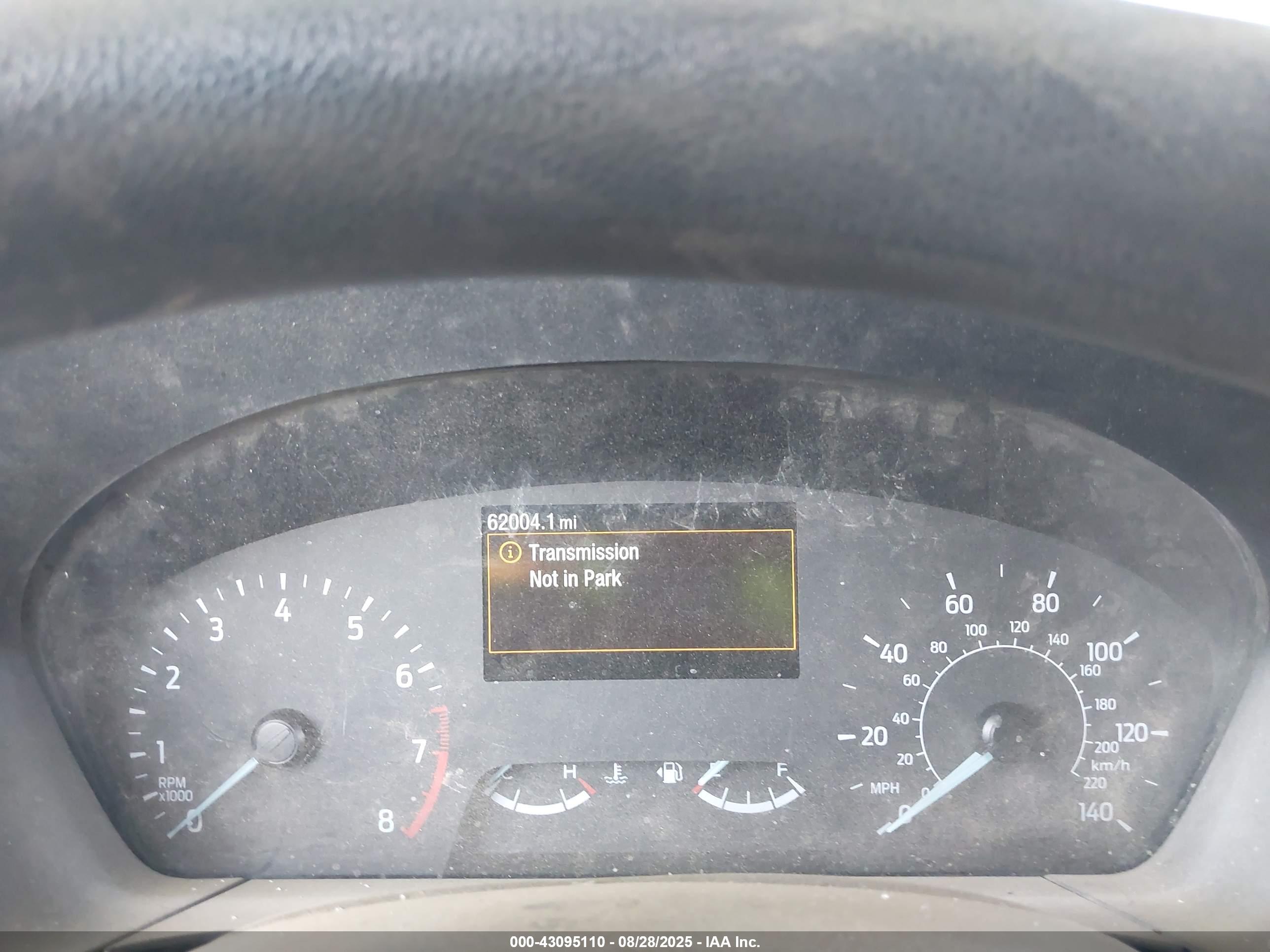 FORD ESCAPE image 7