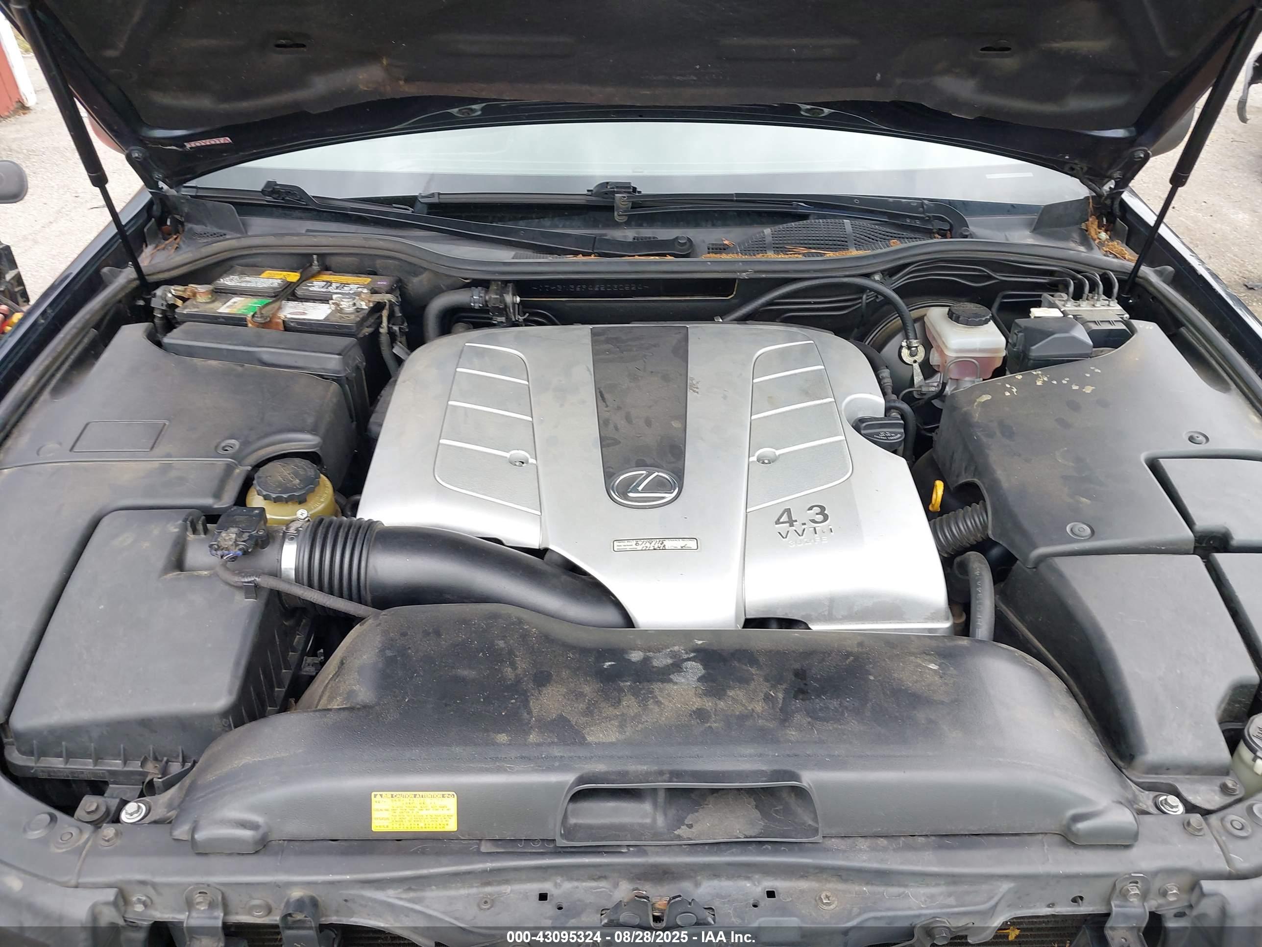 LEXUS LS image 10