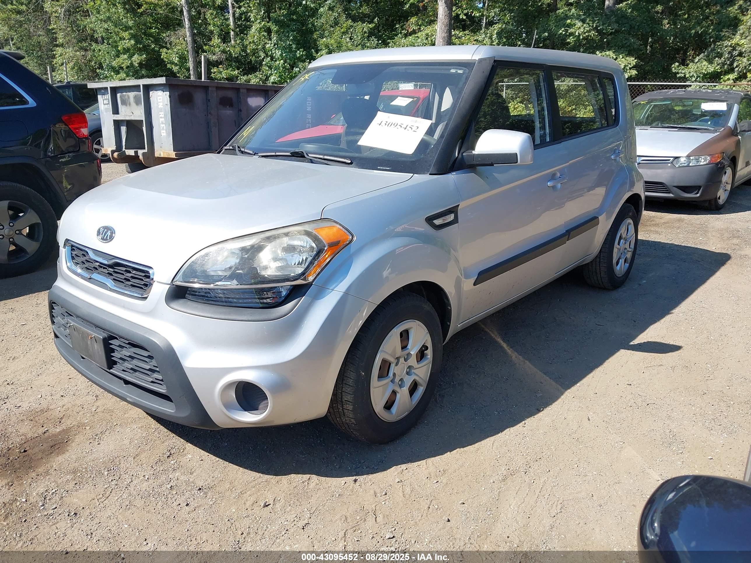 KIA SOUL image 2