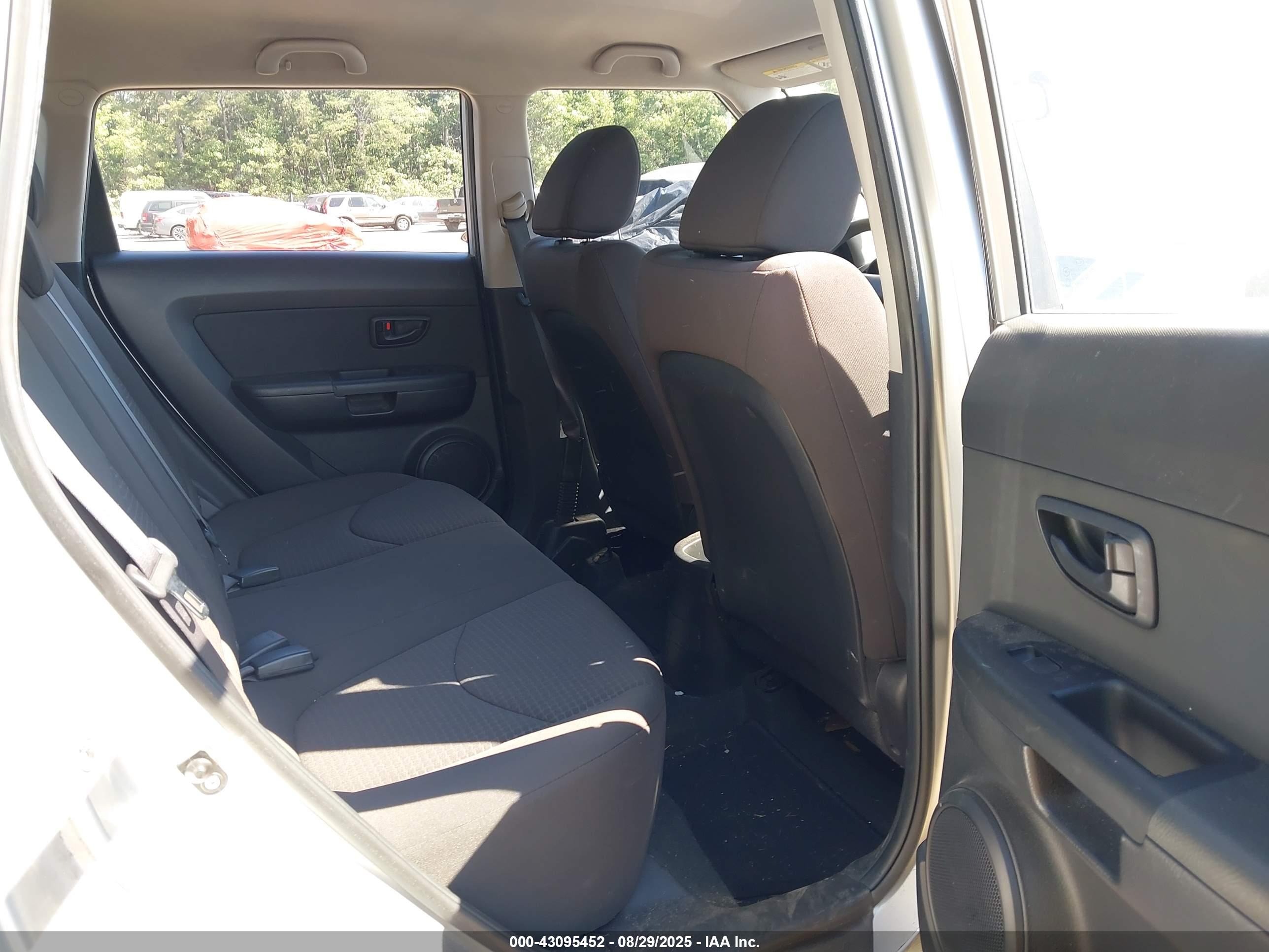 KIA SOUL image 8