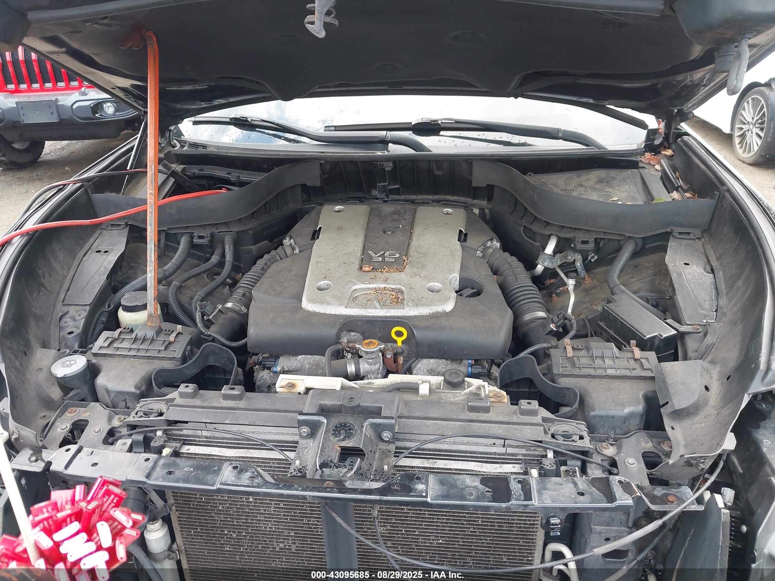 INFINITI FX35 image 10