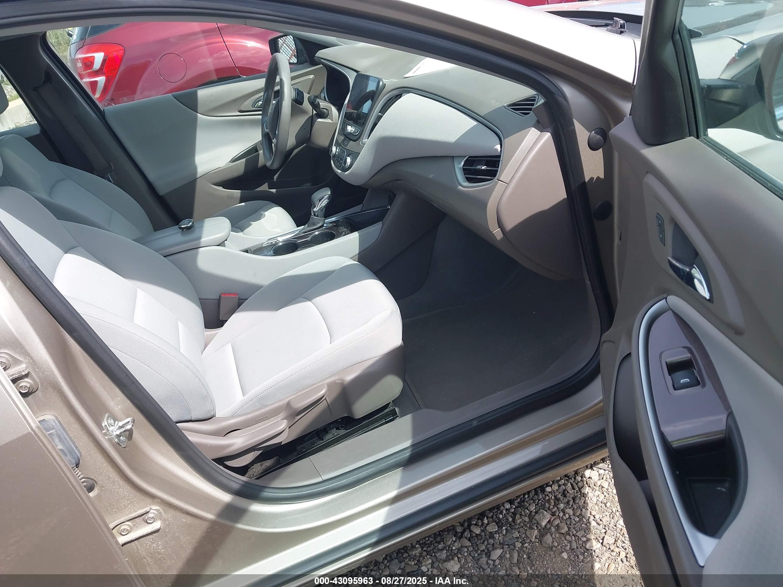 CHEVROLET MALIBU image 5