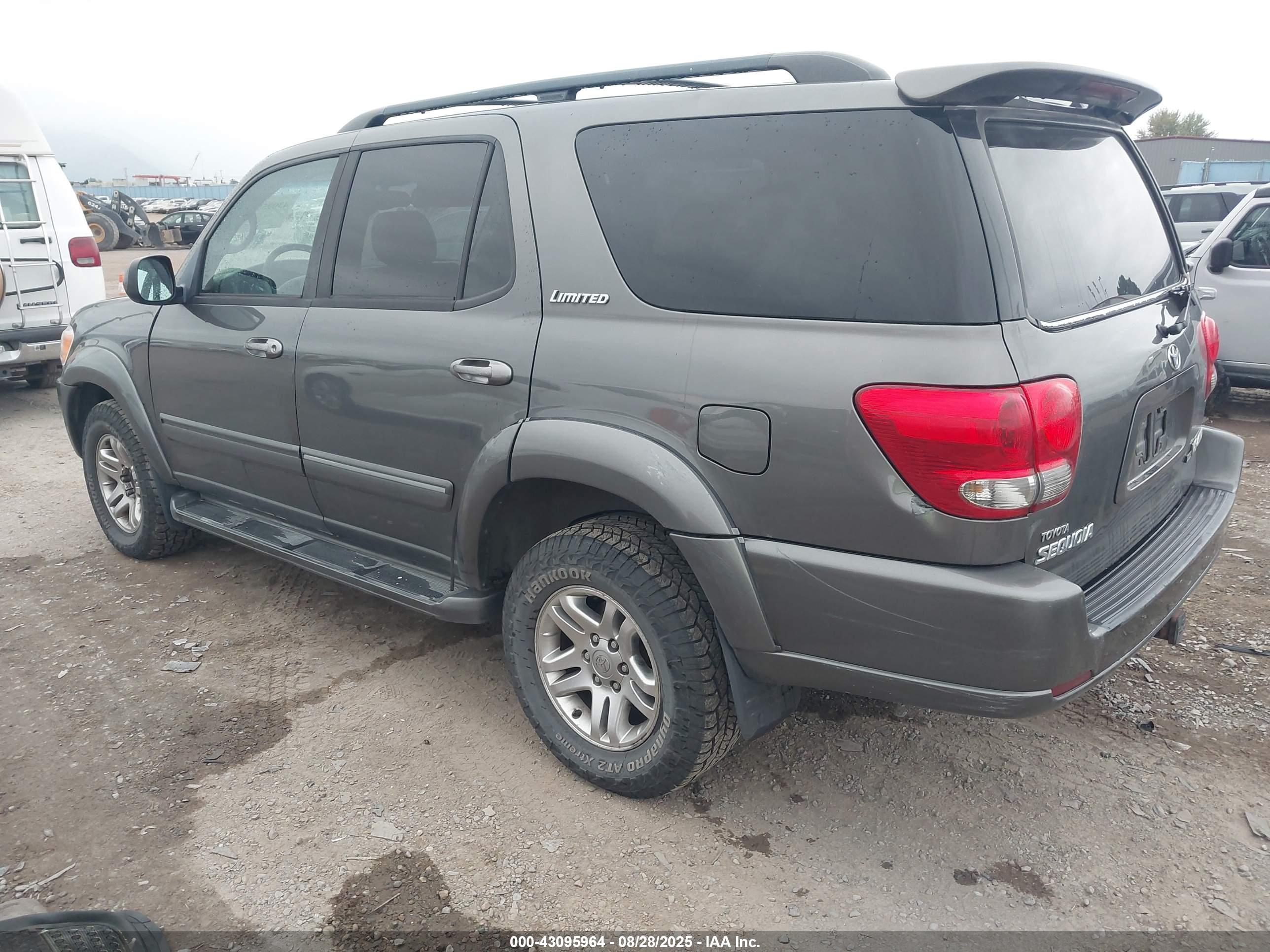 TOYOTA SEQUOIA image 3
