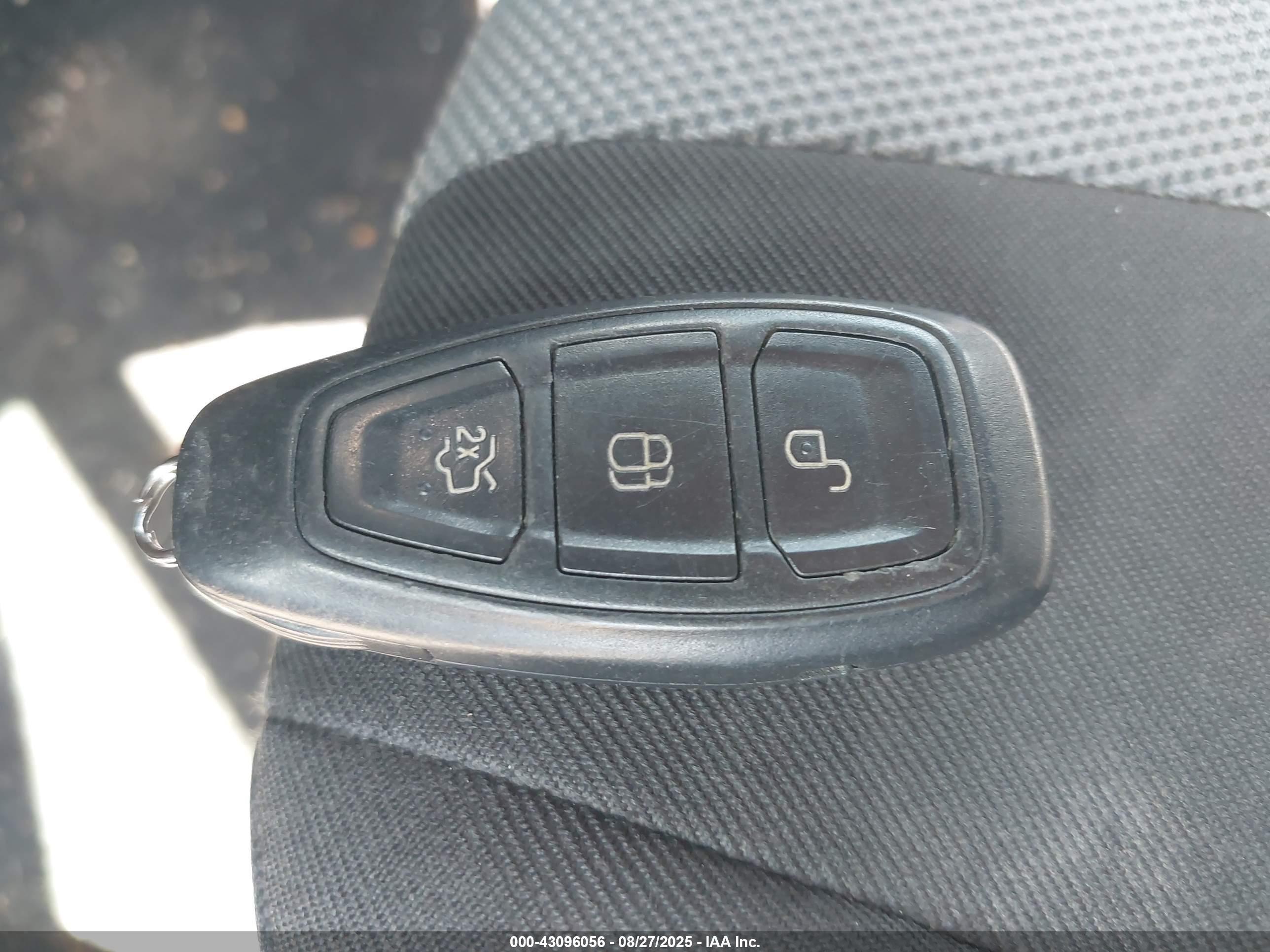 FORD FOCUS image 11
