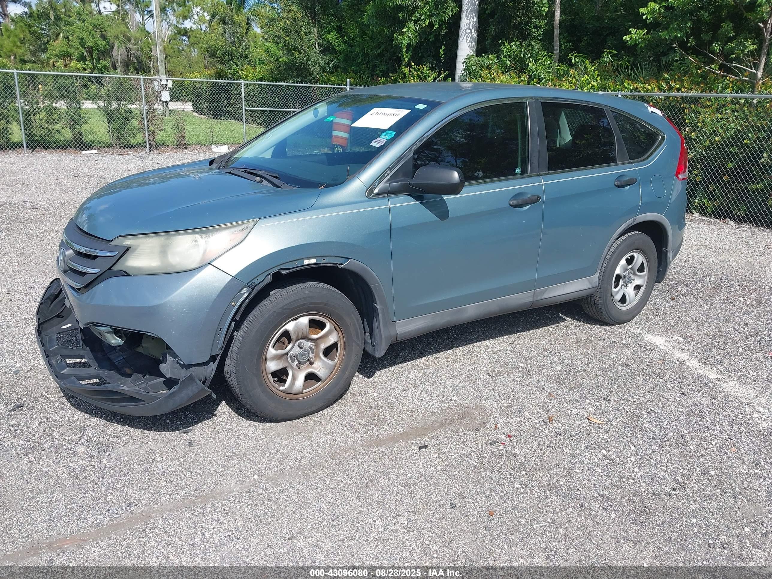 HONDA CR-V image 2