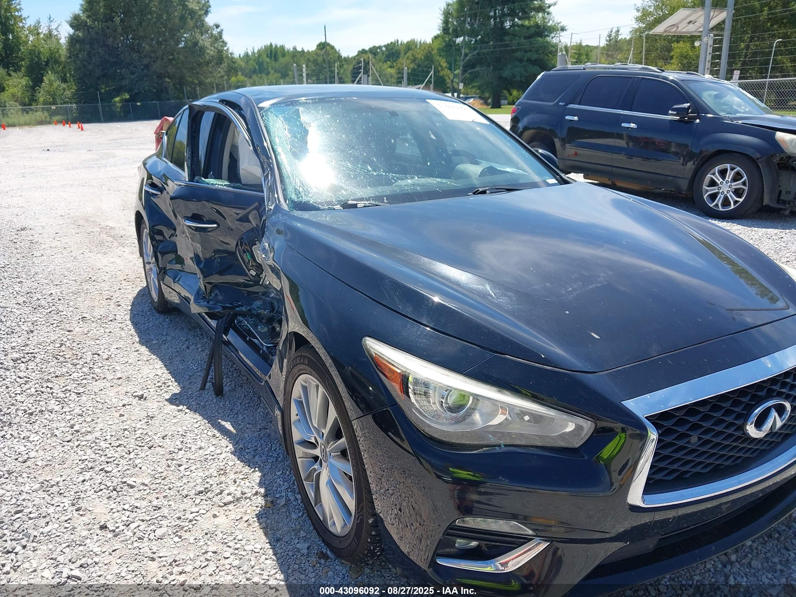 INFINITI Q50 image 6