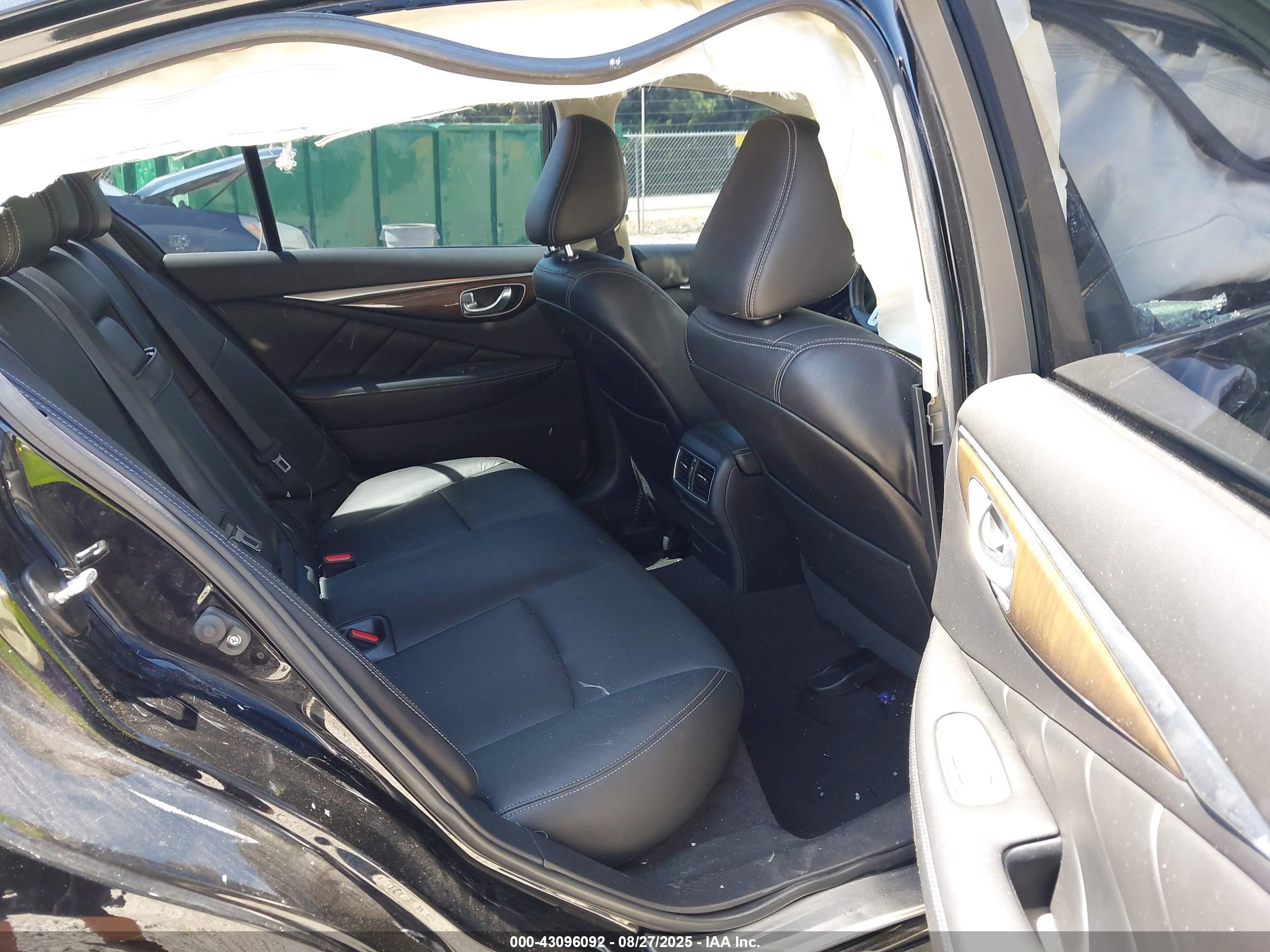 INFINITI Q50 image 8