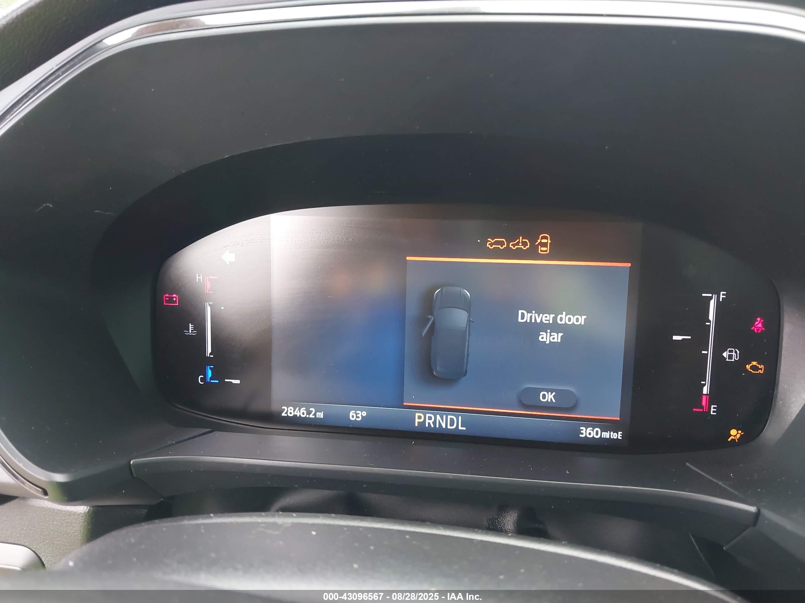 FORD ESCAPE image 7