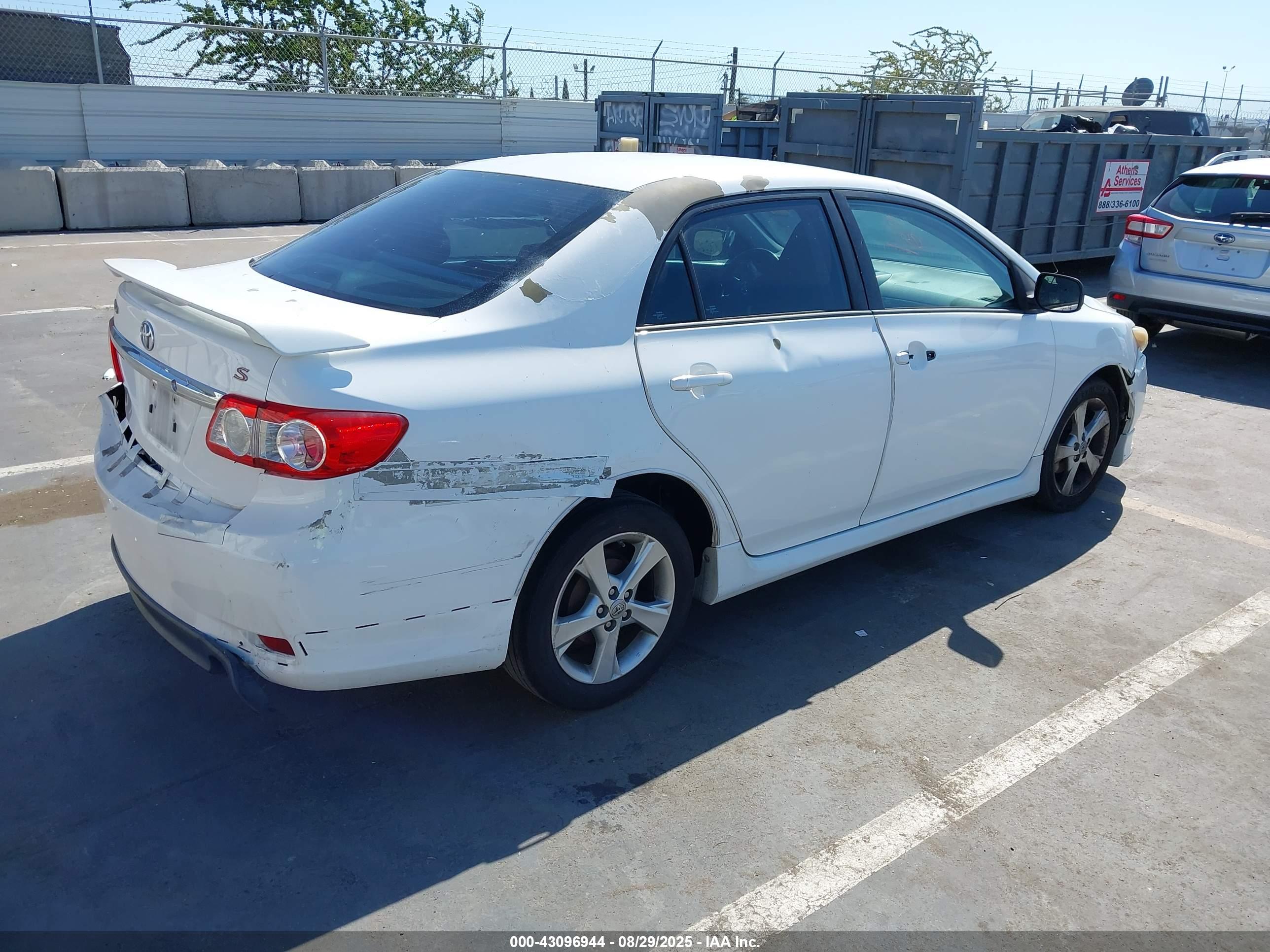 TOYOTA COROLLA image 4