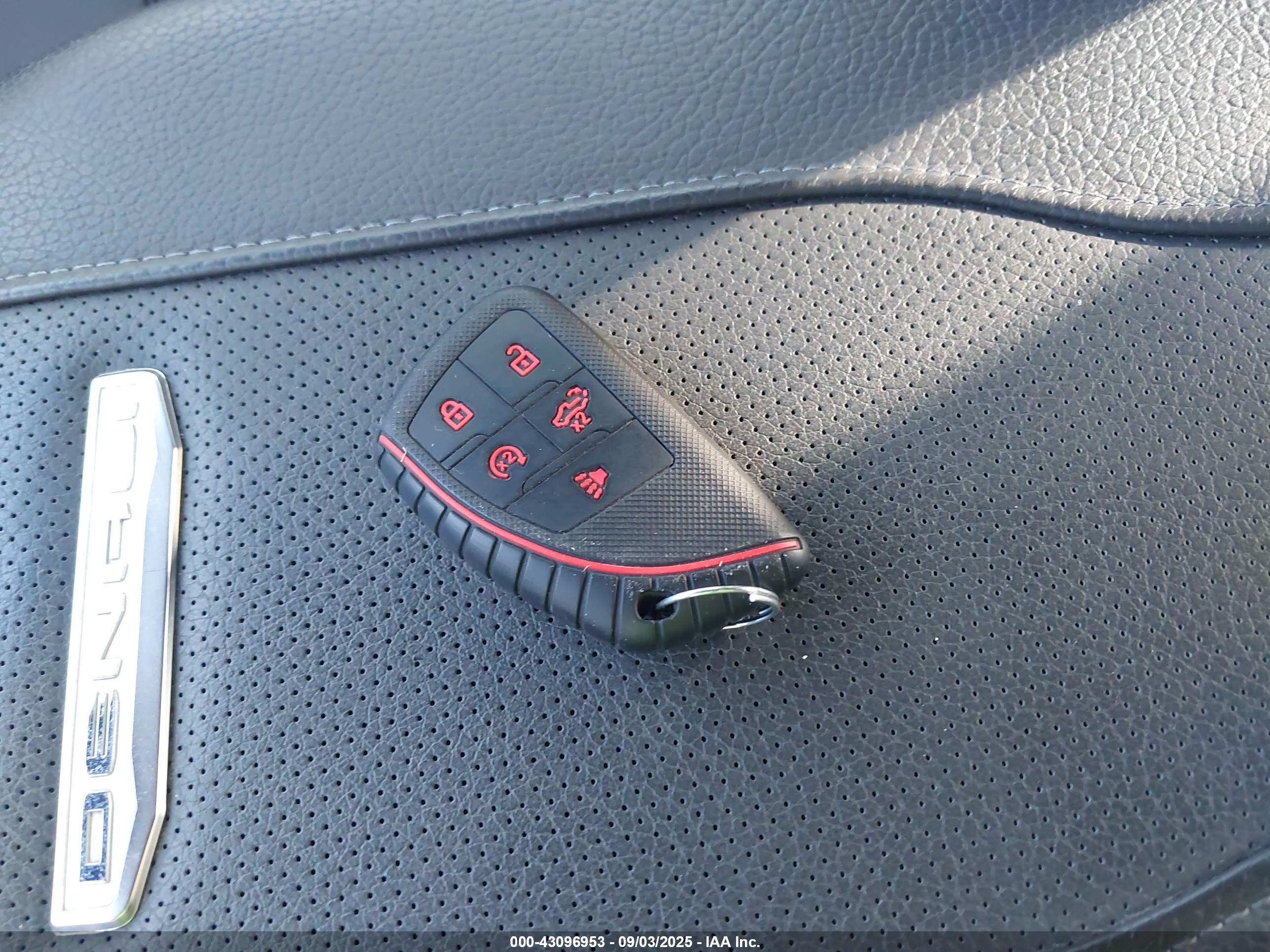 GMC SIERRA image 11