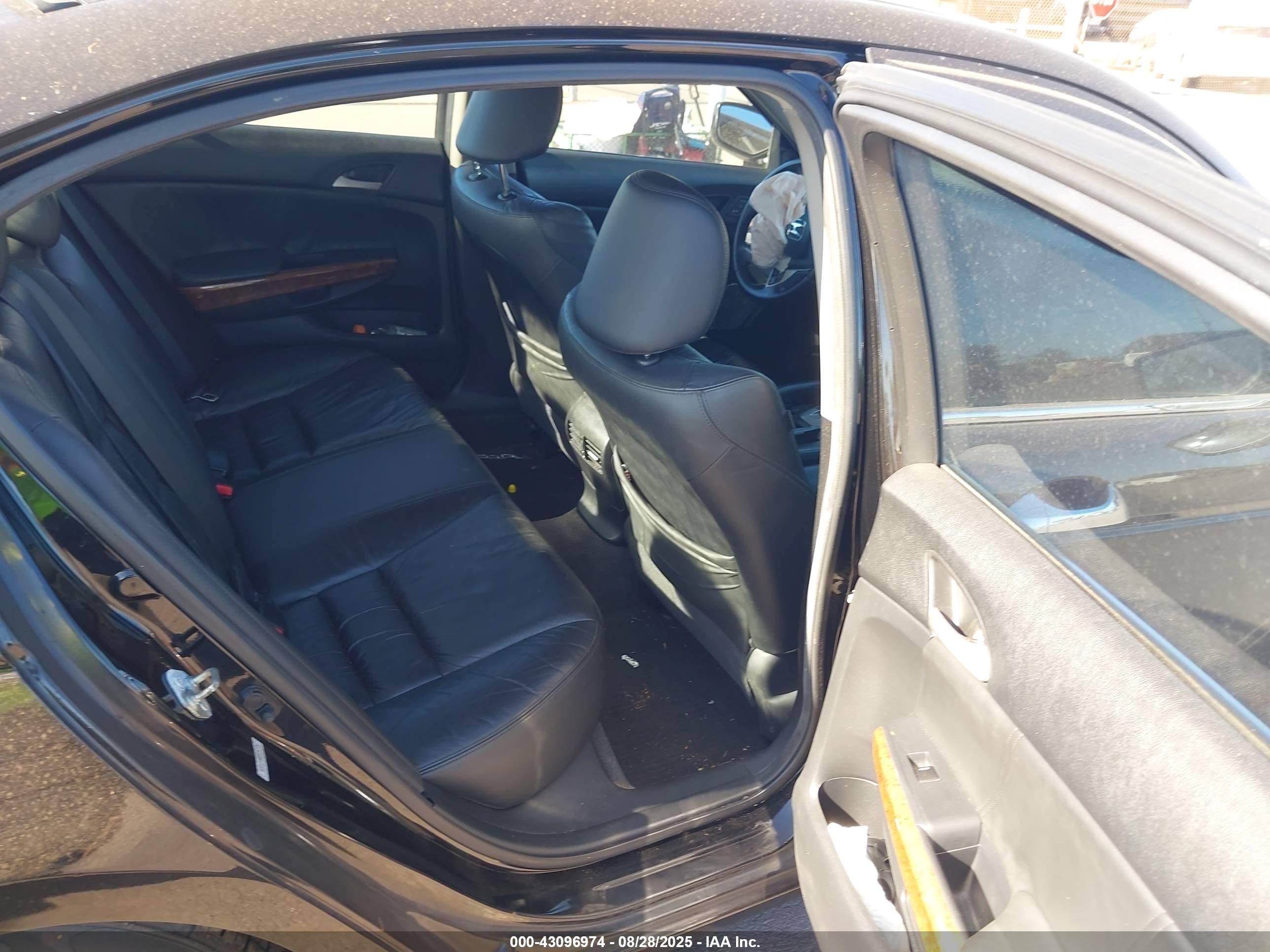 HONDA ACCORD image 8
