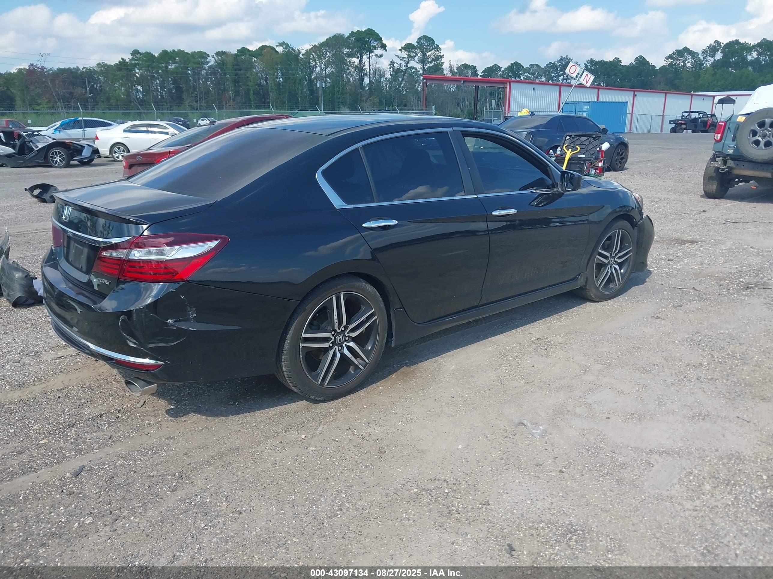HONDA ACCORD image 4