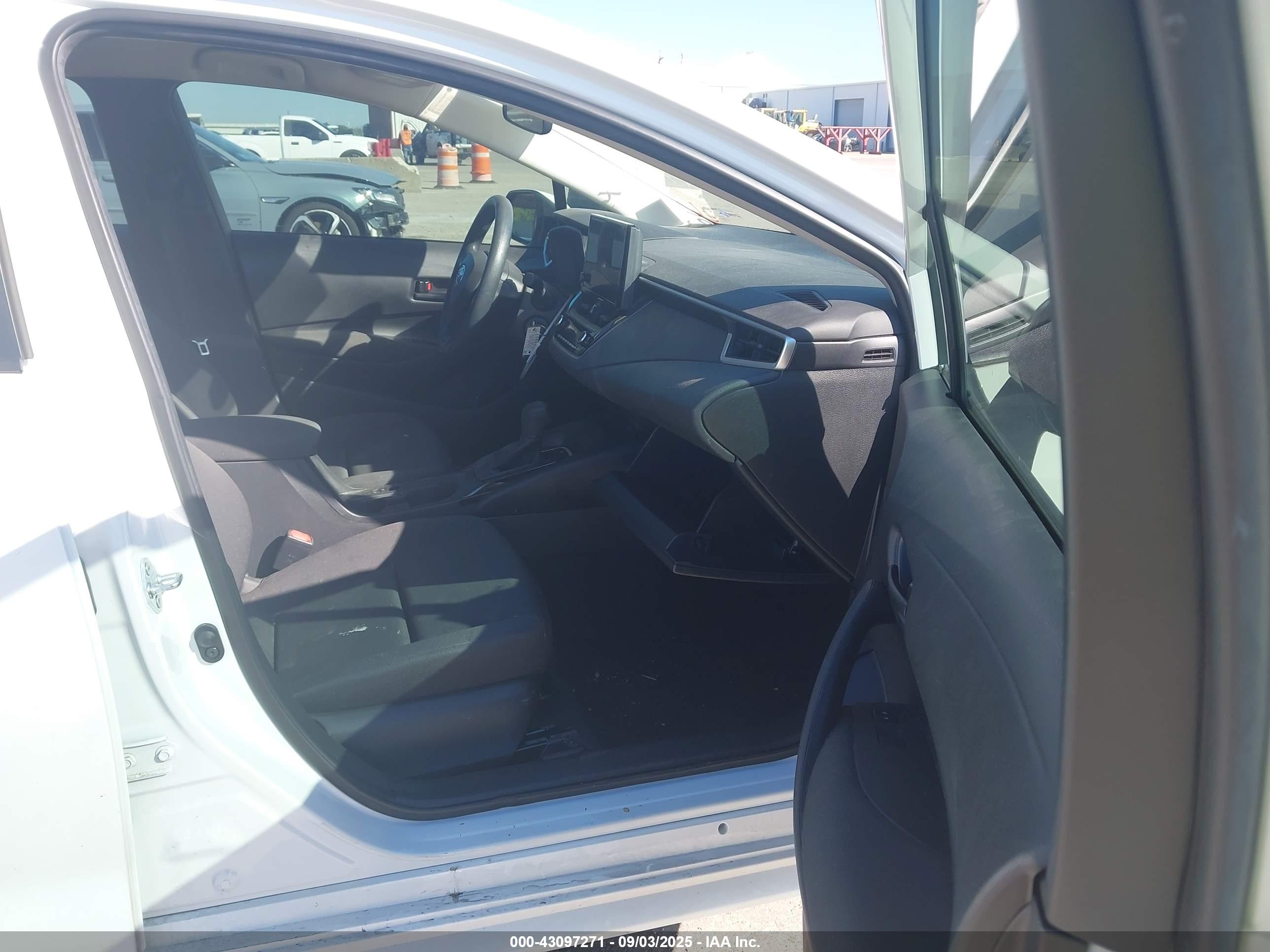 TOYOTA COROLLA image 5
