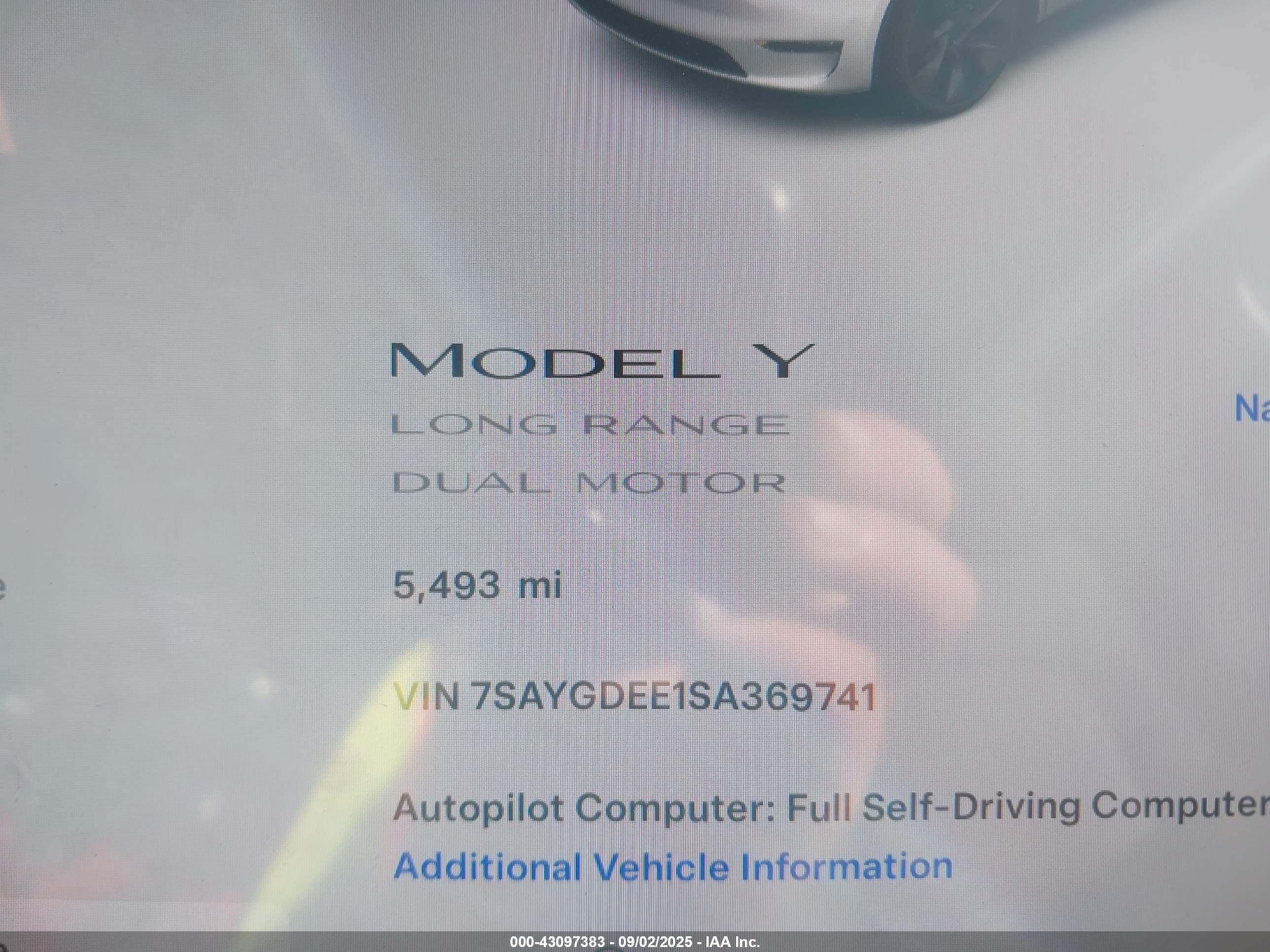 TESLA MODEL image 7
