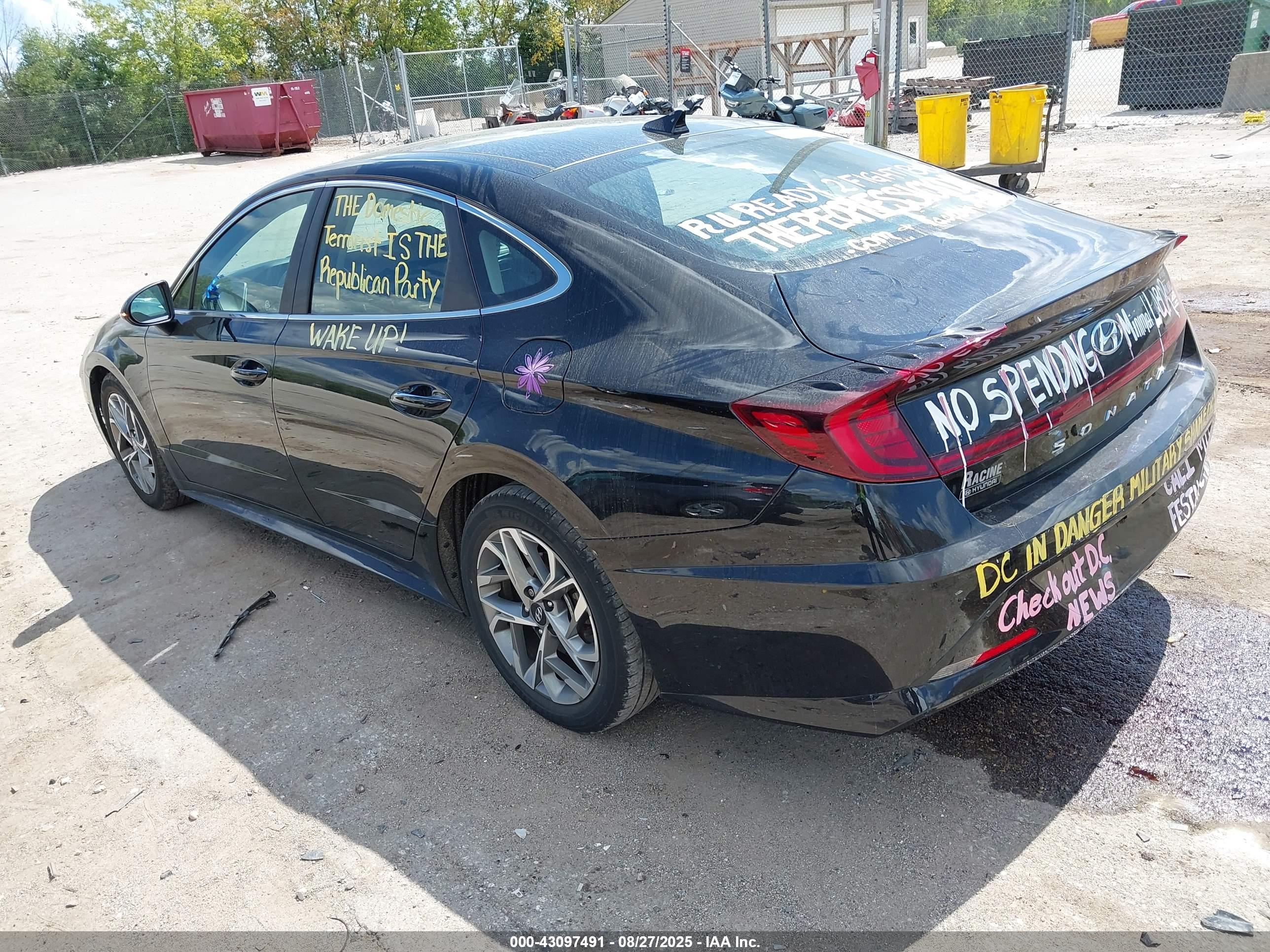 HYUNDAI SONATA image 3