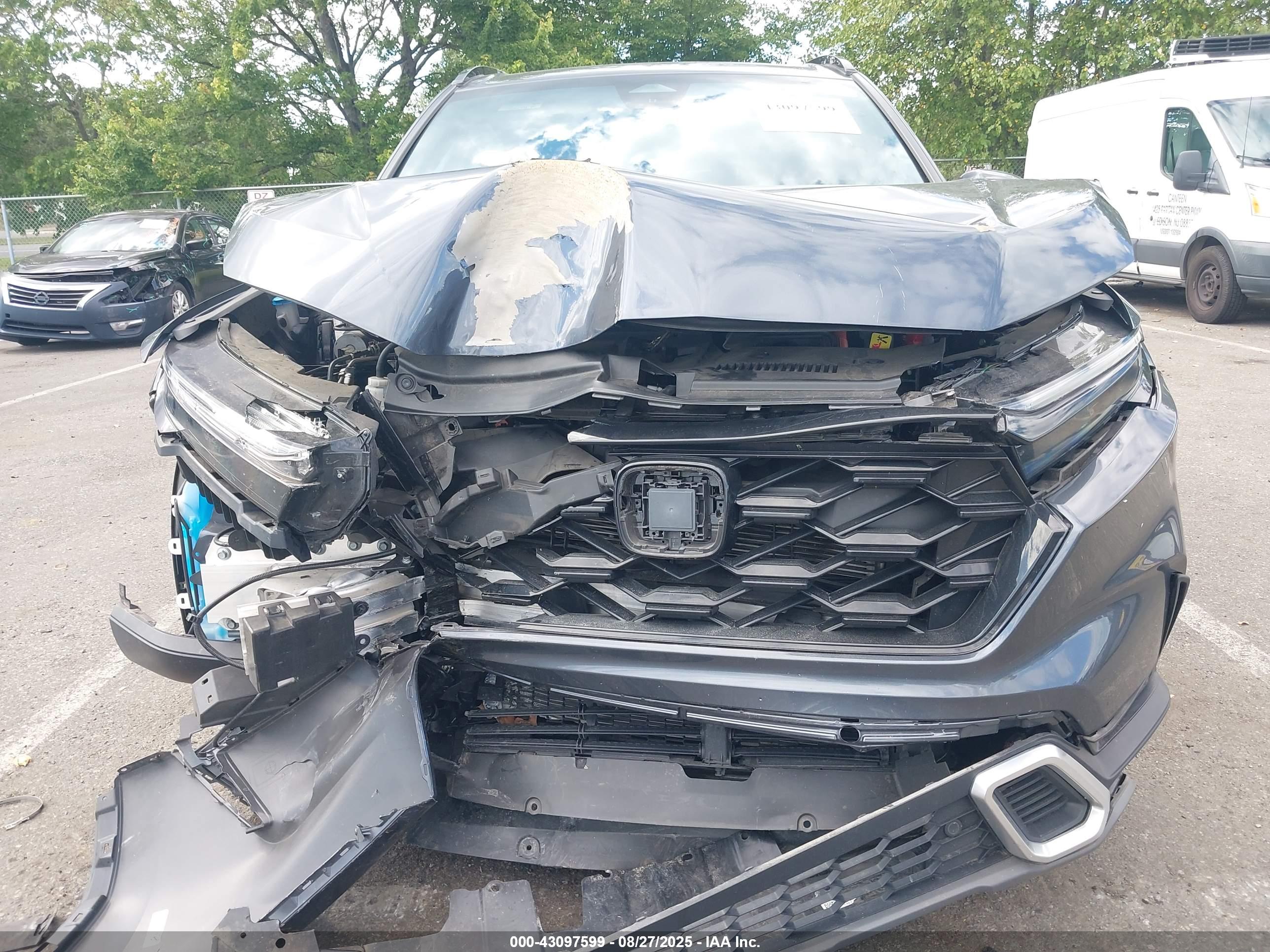 HONDA CR-V image 6