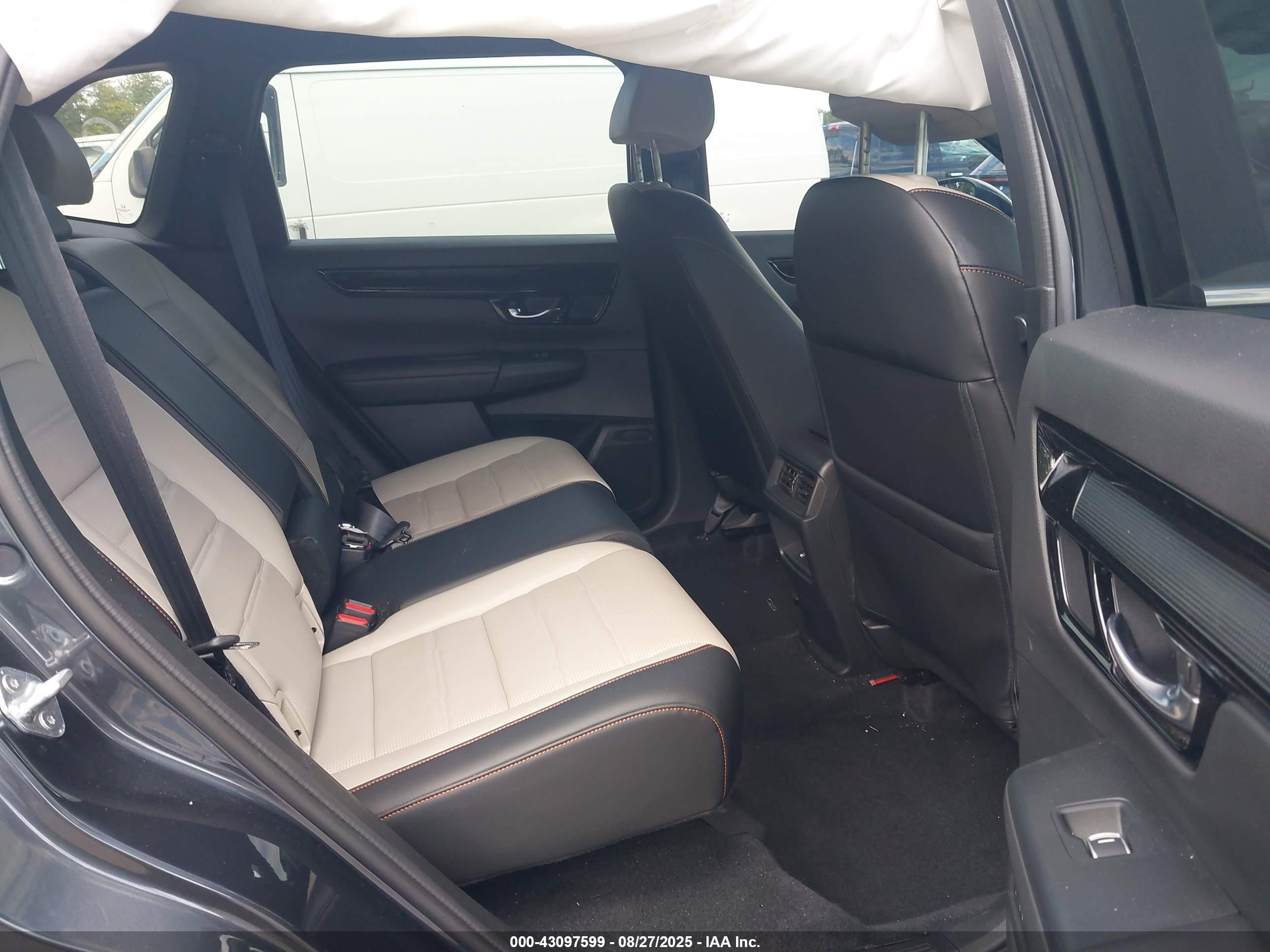 HONDA CR-V image 8