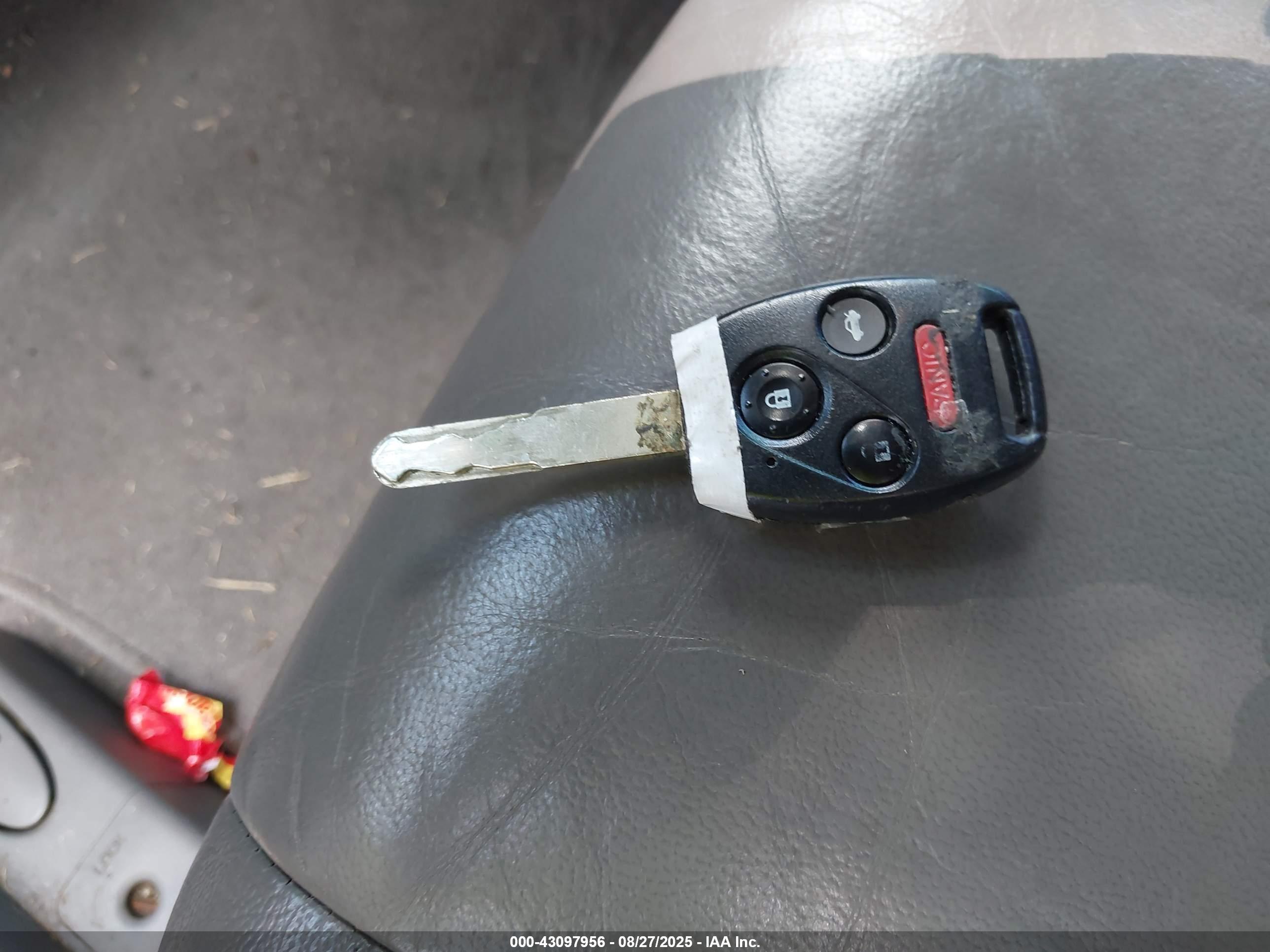 HONDA CIVIC image 11