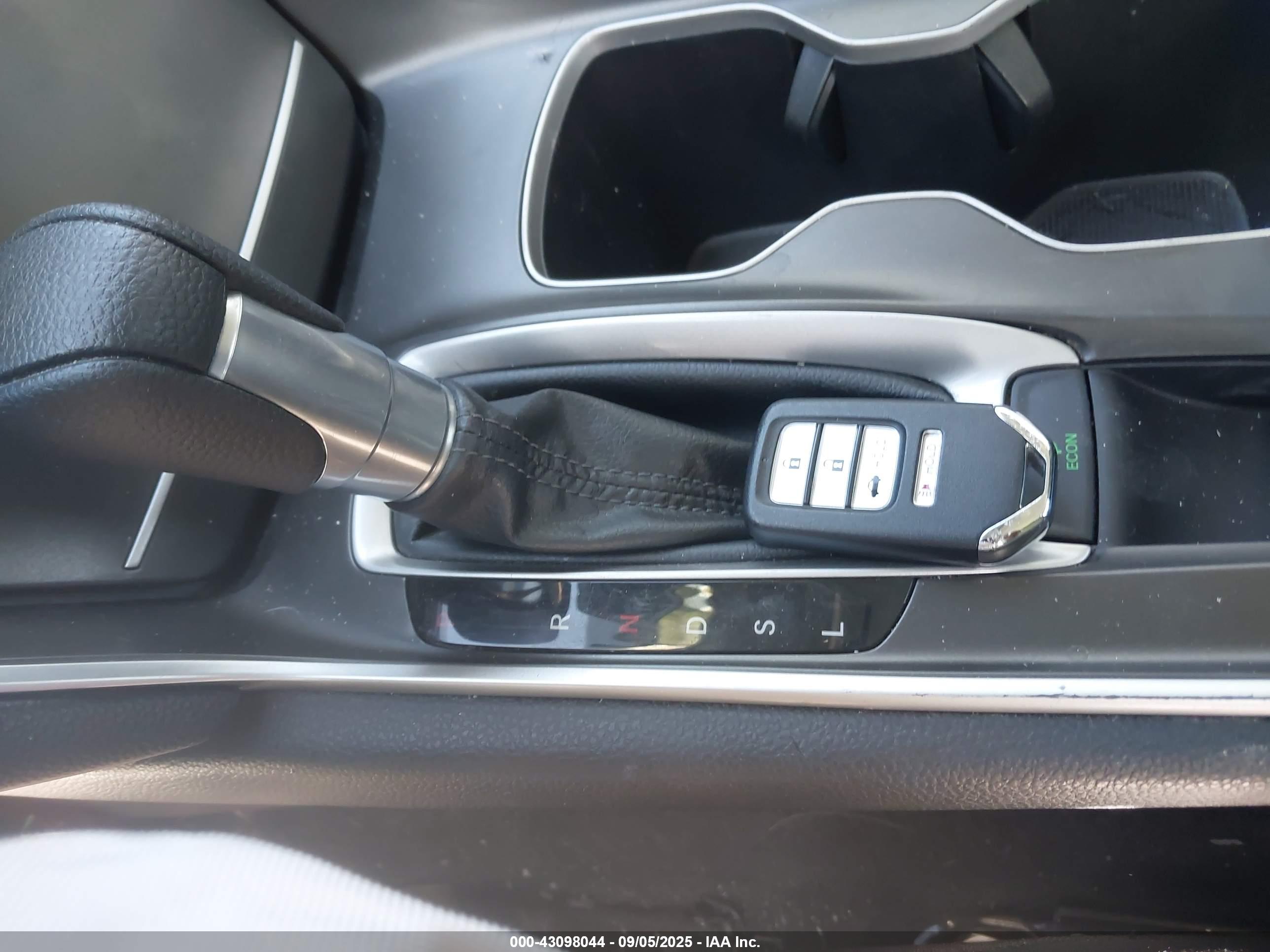 HONDA ACCORD image 11