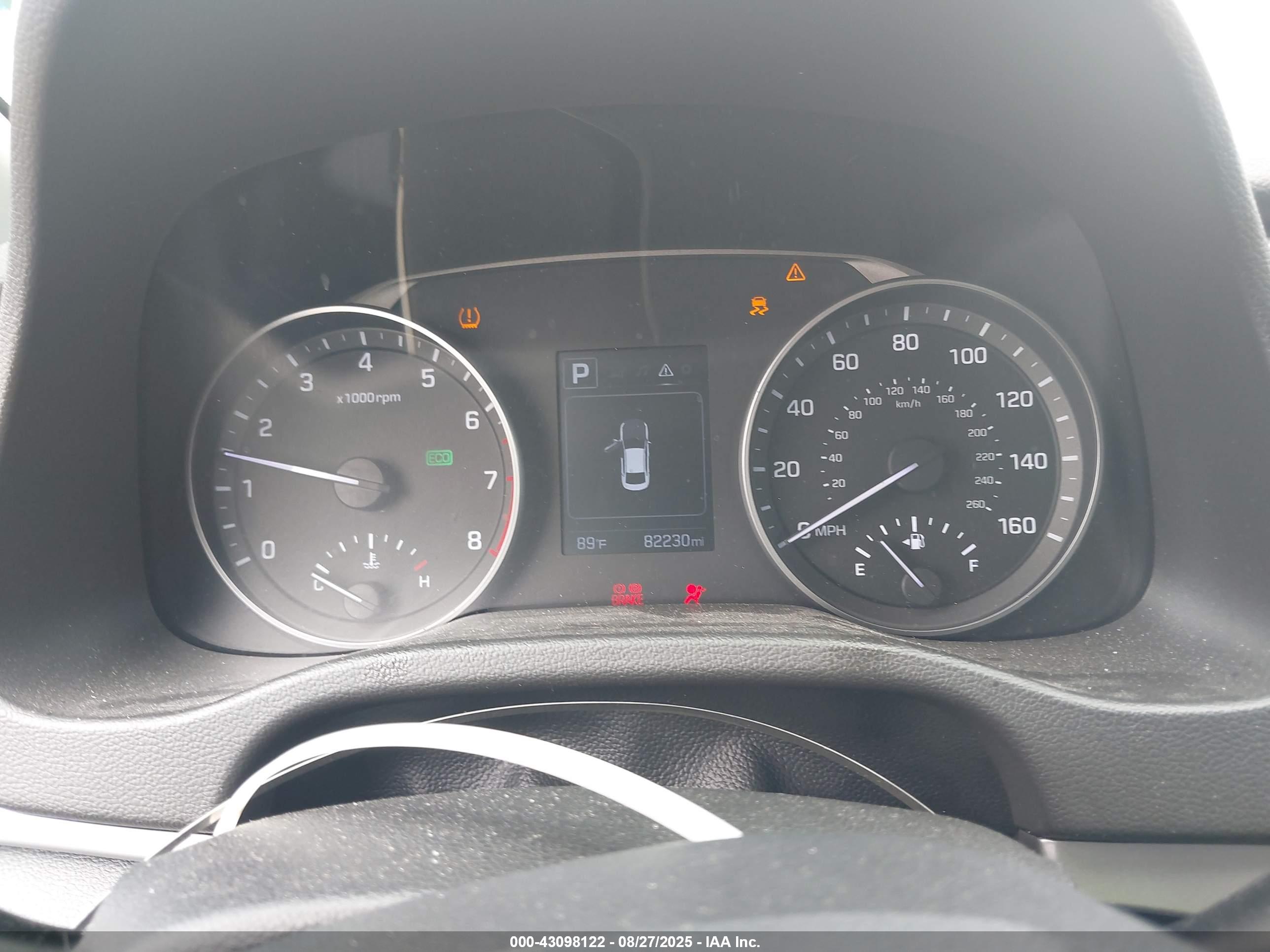 HYUNDAI ELANTRA image 7