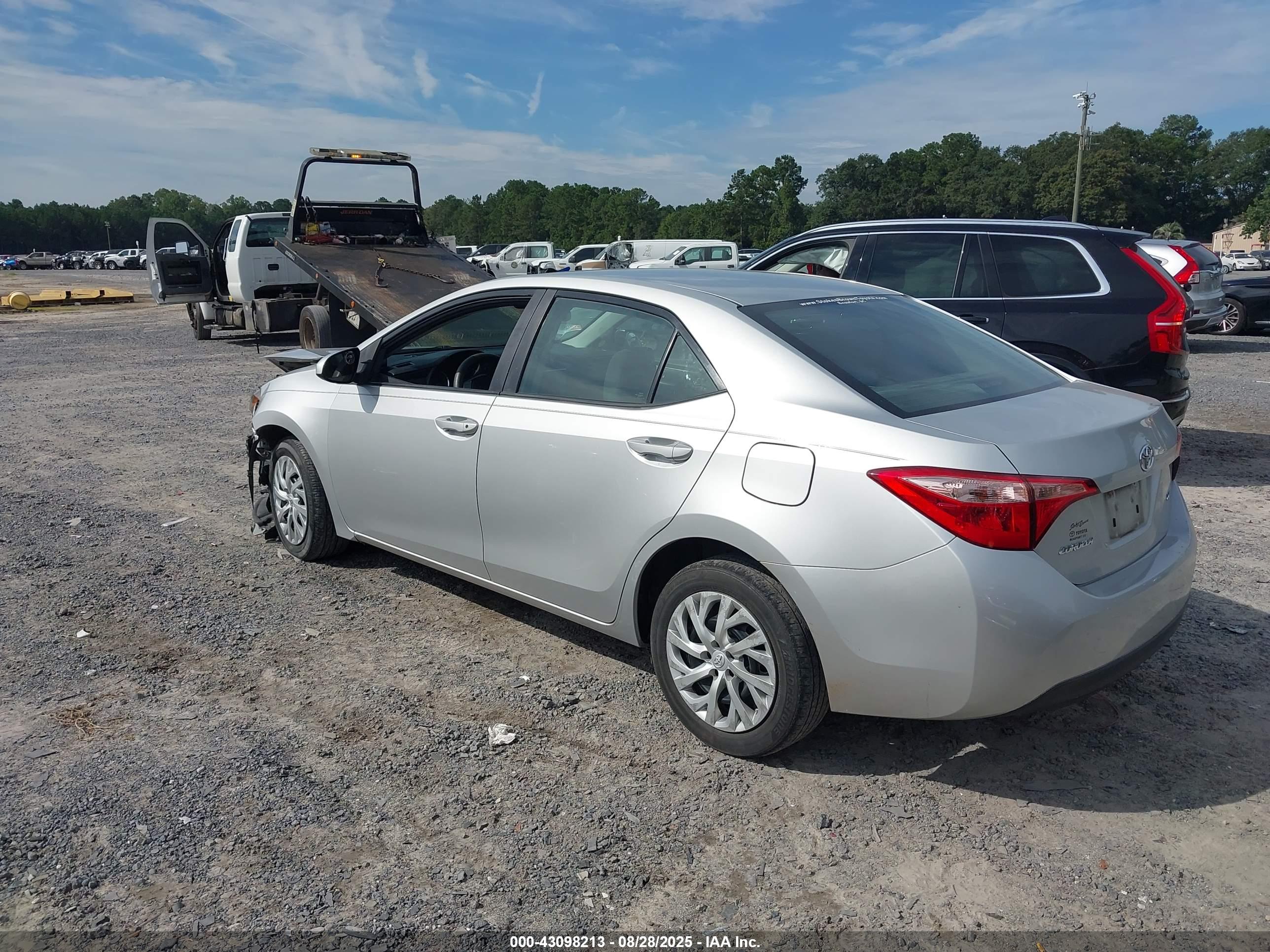 TOYOTA COROLLA image 3