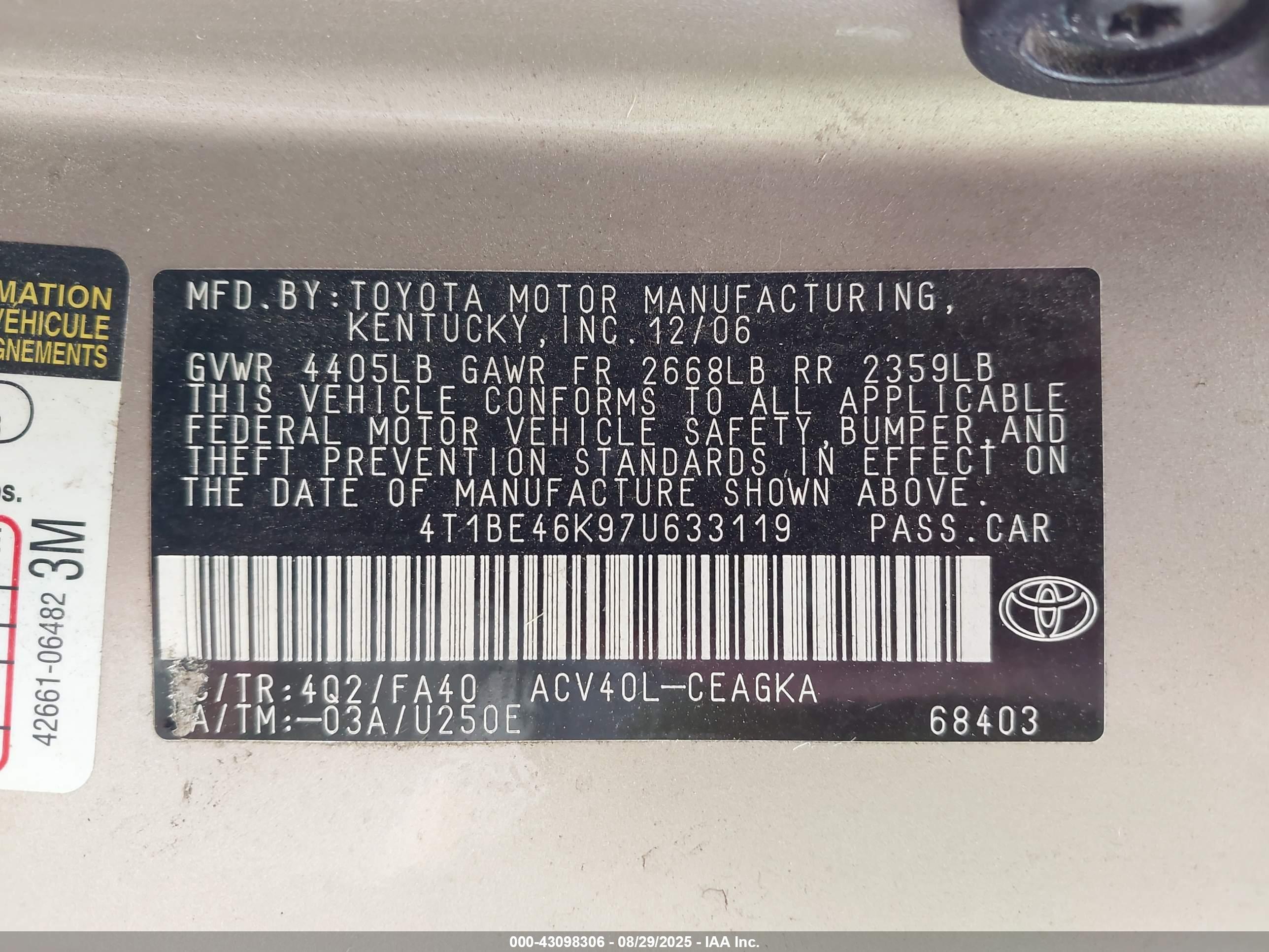 TOYOTA CAMRY image 9