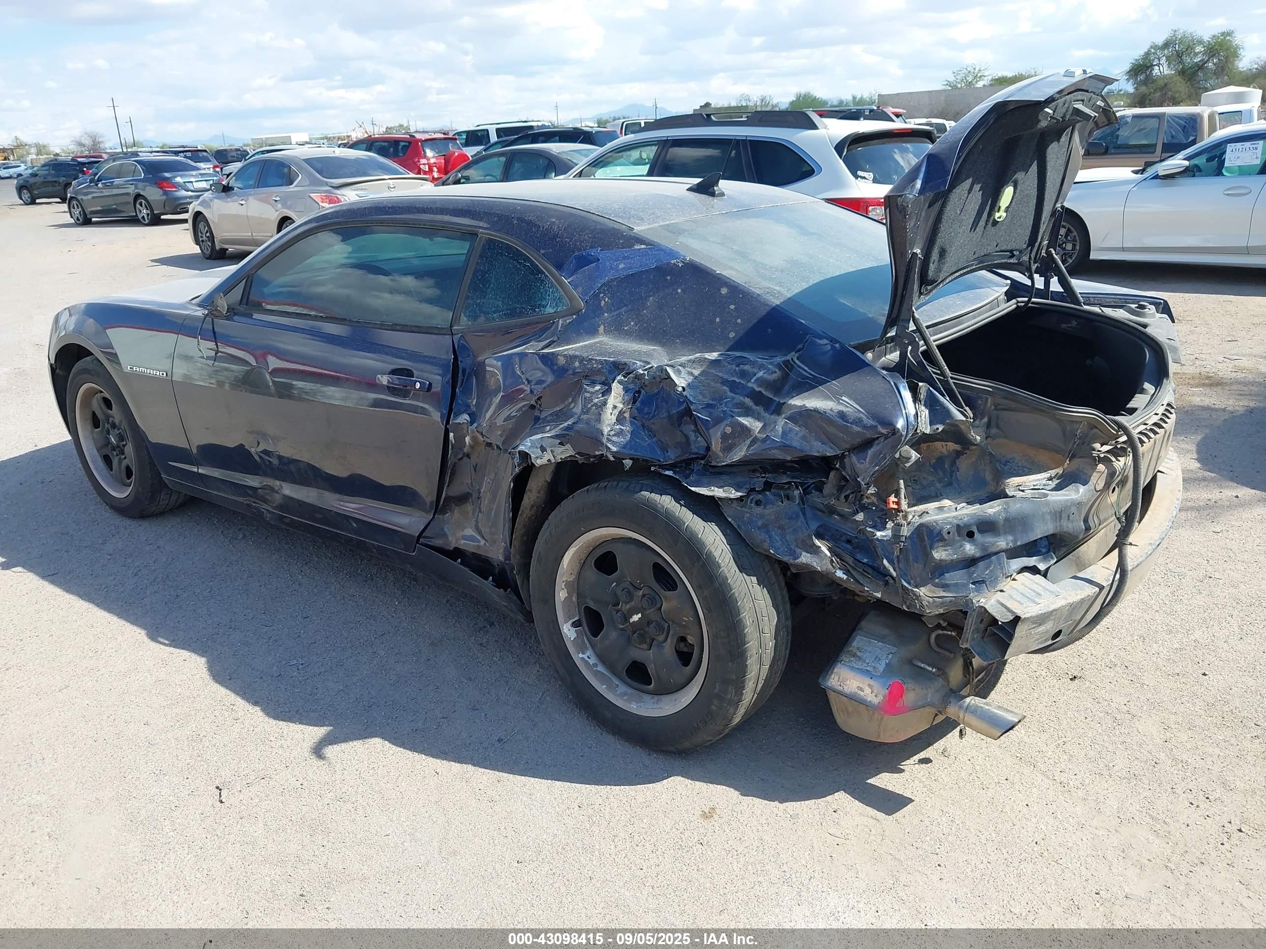 CHEVROLET CAMARO image 3